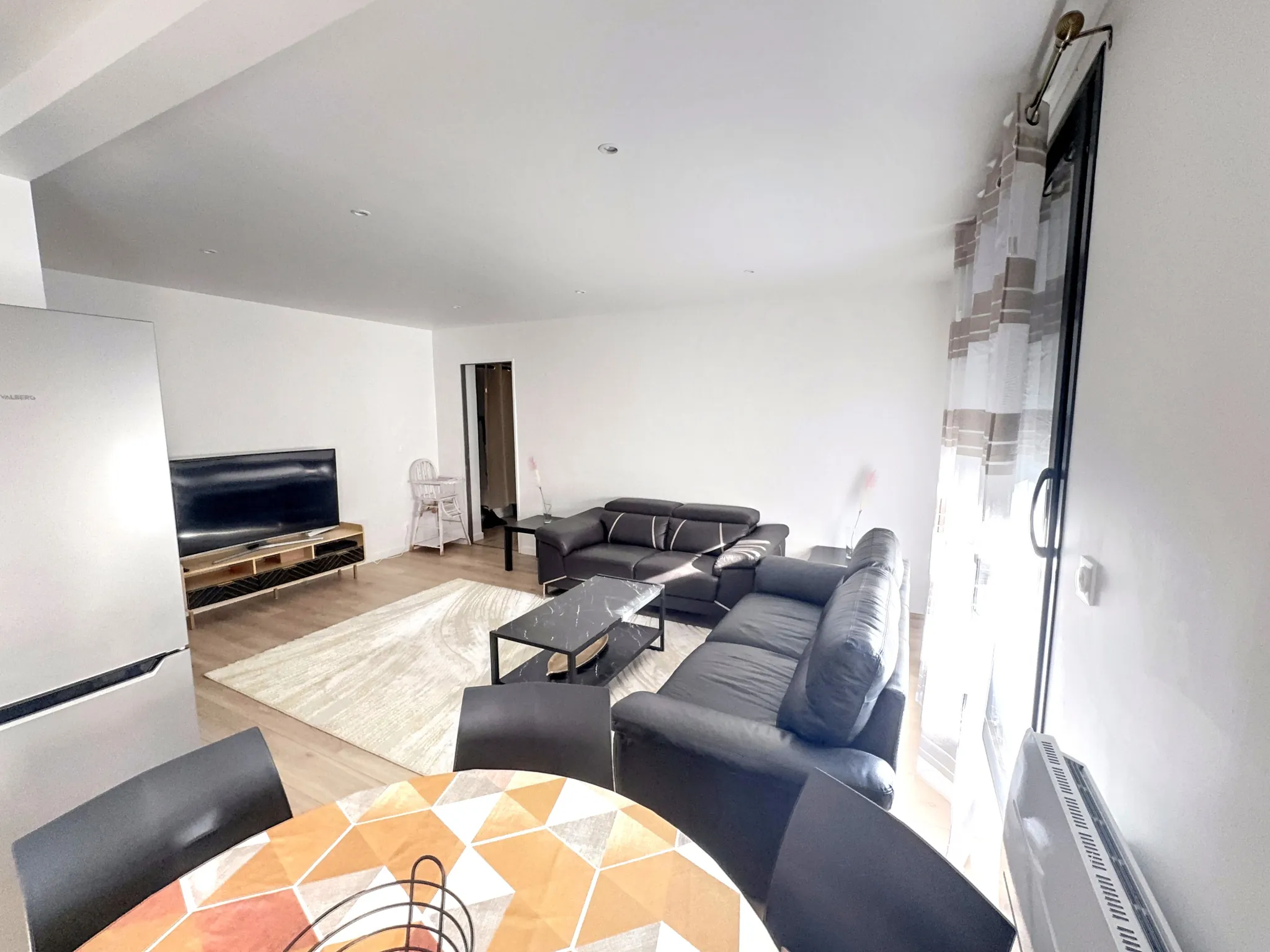 Appartement rénové de 73 m² avec jardin privatif à Reims