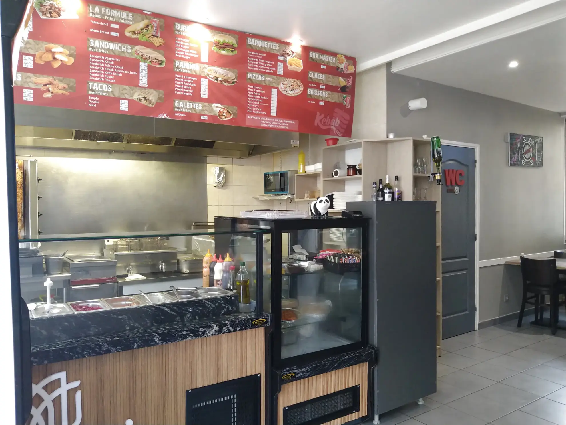 Immeuble à rénover de 214,62 m² à Fresnay-sur-Sarthe - Opportunité d'investissement 