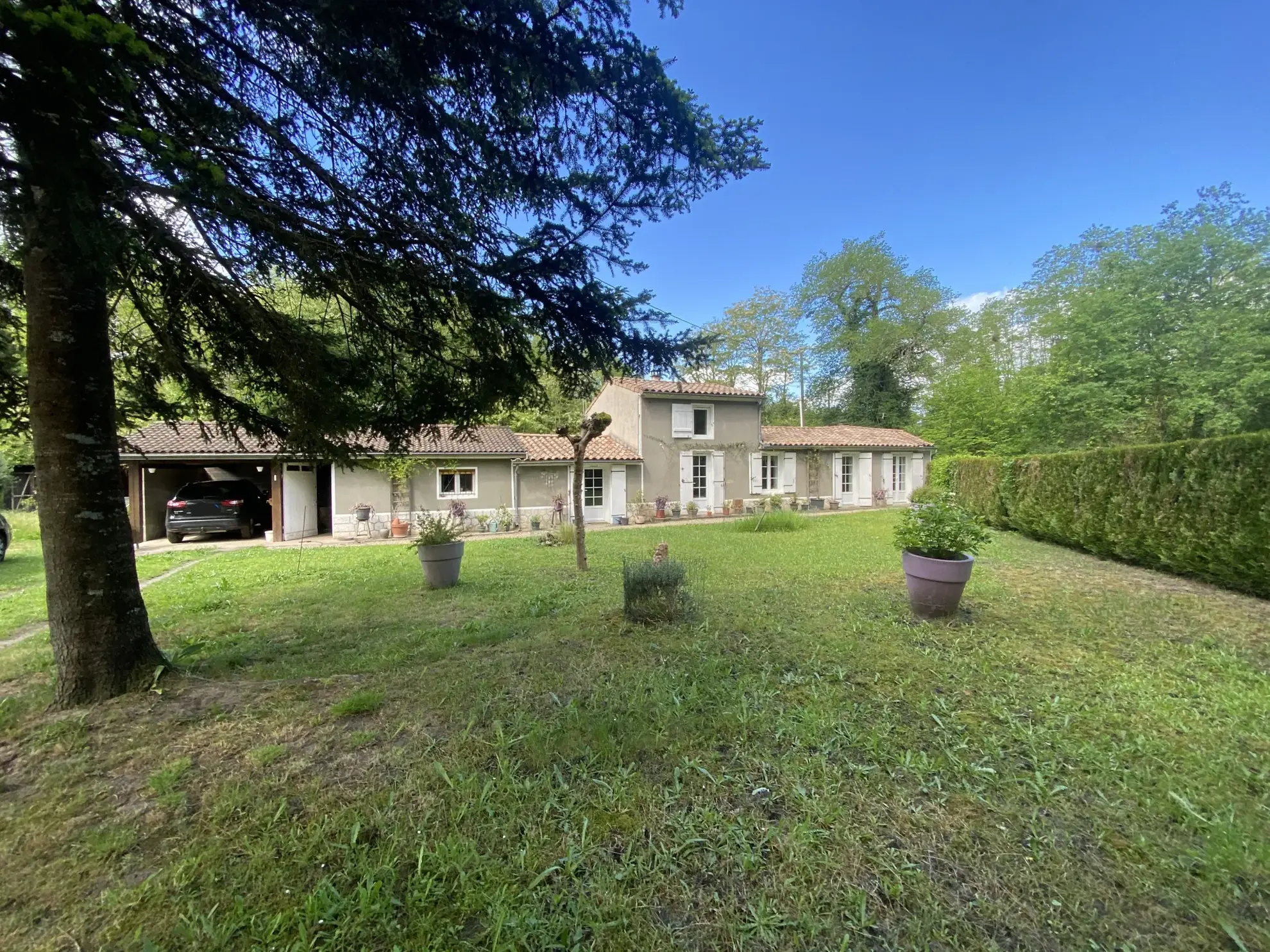 Maison à vendre à 10 km de Langon, au cœur de la forêt dans le Sauternais 