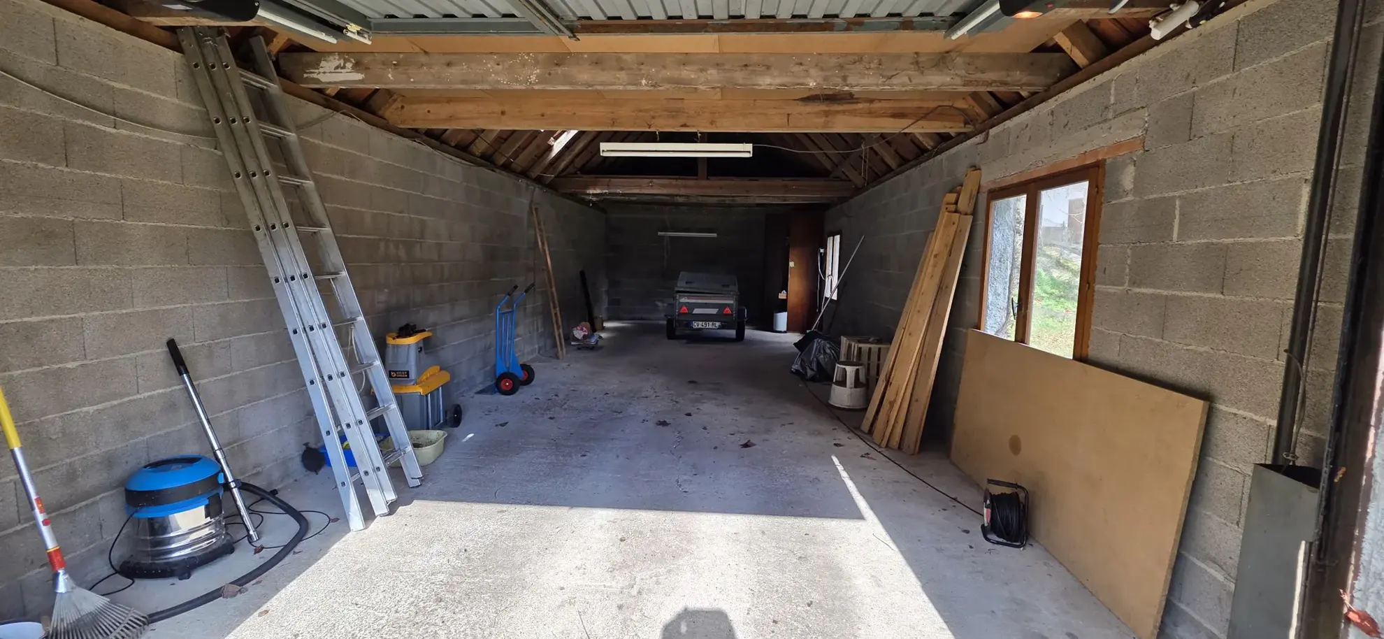 Ferme vosgienne rénovée de 313 m² avec jardin et garage à Ville 