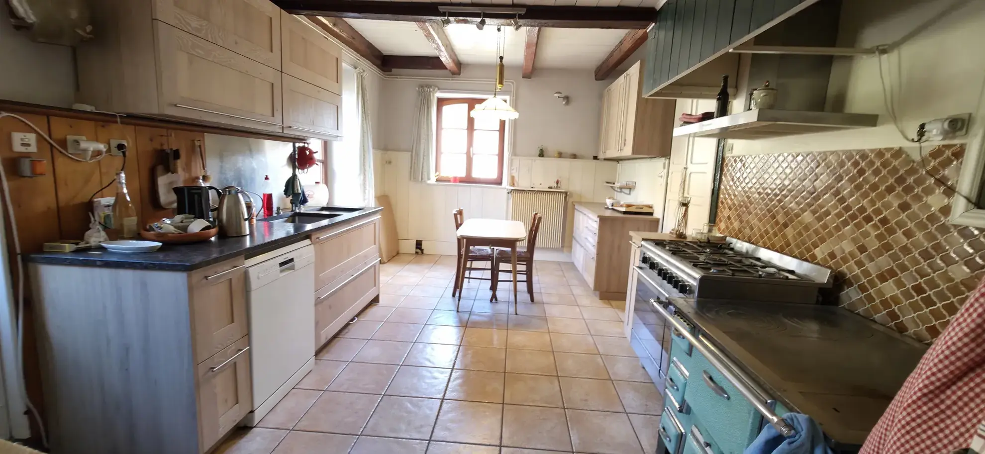 Ferme vosgienne rénovée de 313 m² avec jardin et garage à Ville 