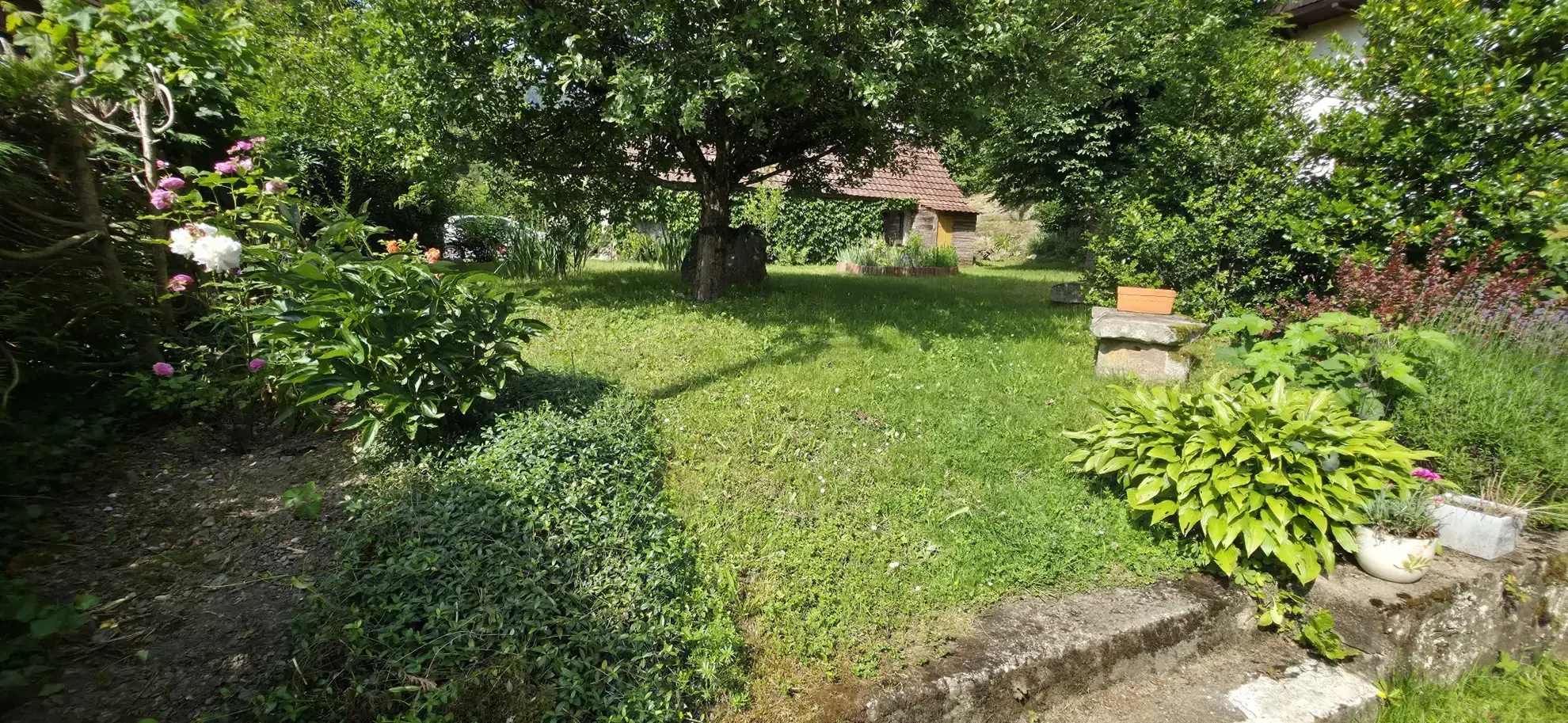 Ferme vosgienne rénovée de 313 m² avec jardin et garage à Ville 