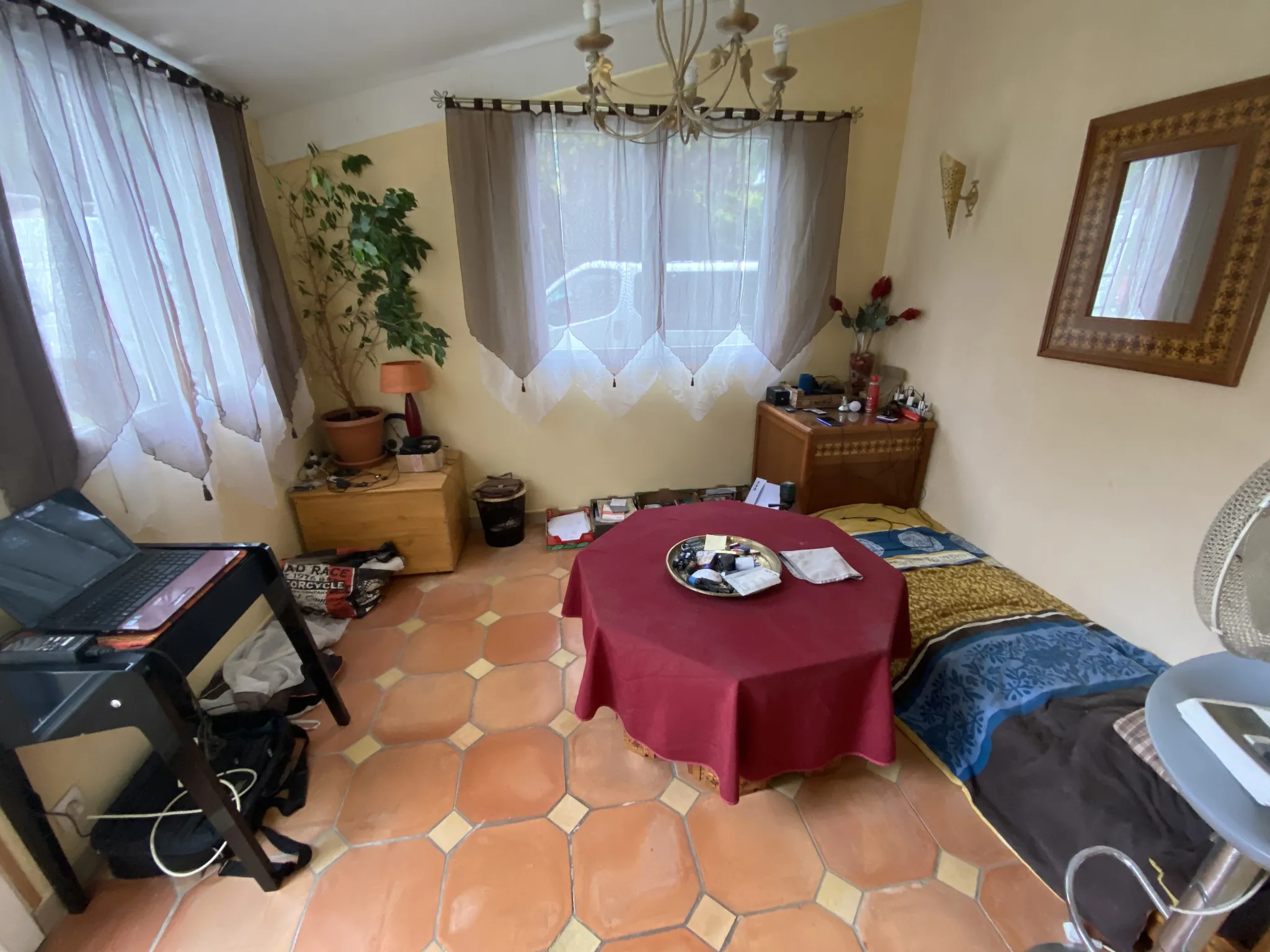 Maison à rénover de 102 m² avec piscine et grand parc arboré près de La Réole 