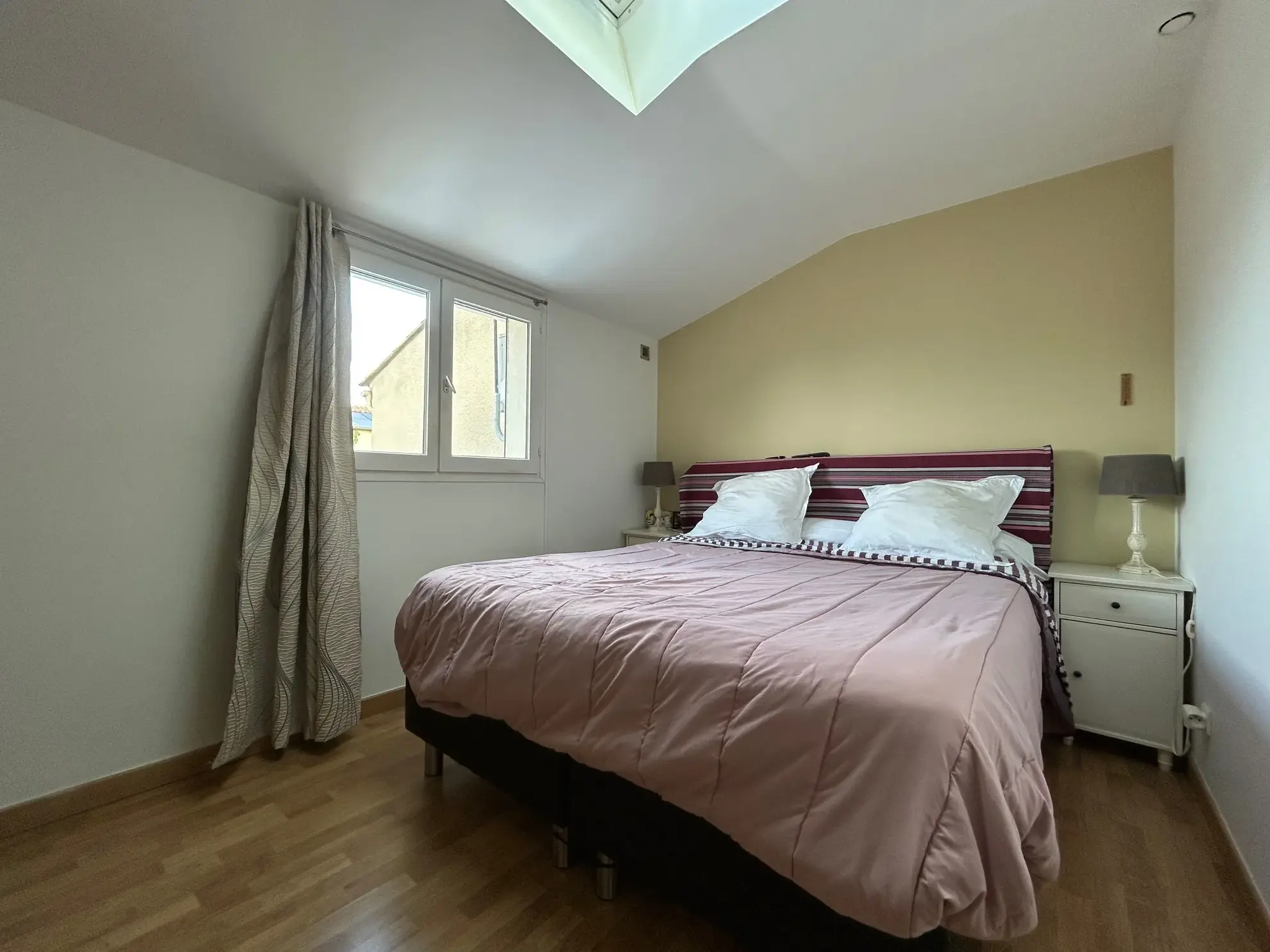 Maison duplex 3 pièces avec terrasse, jardin et garage à Méze 