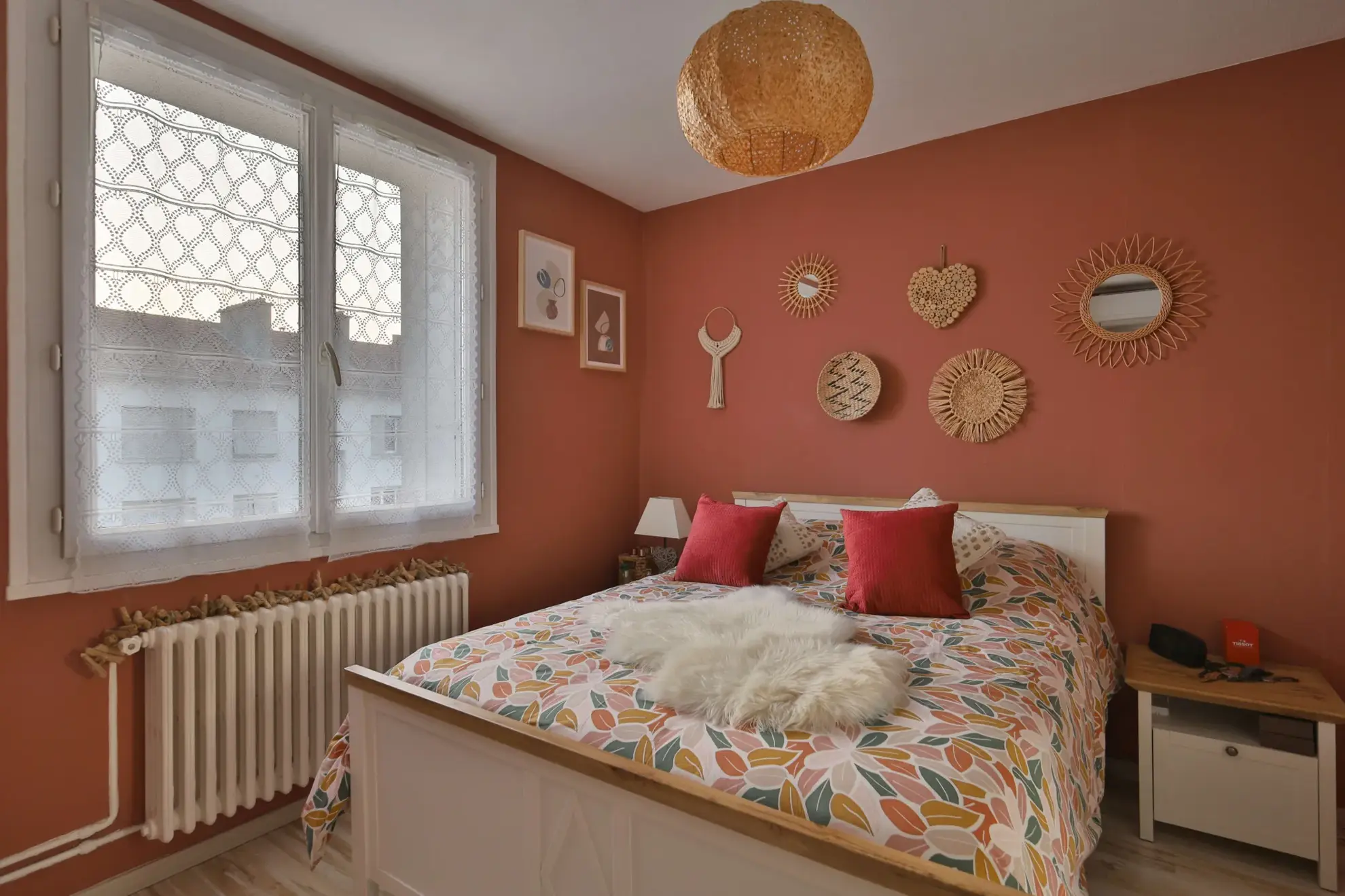 Appartement T4 de 64 m² à Vénissieux avec cave et stationnement 