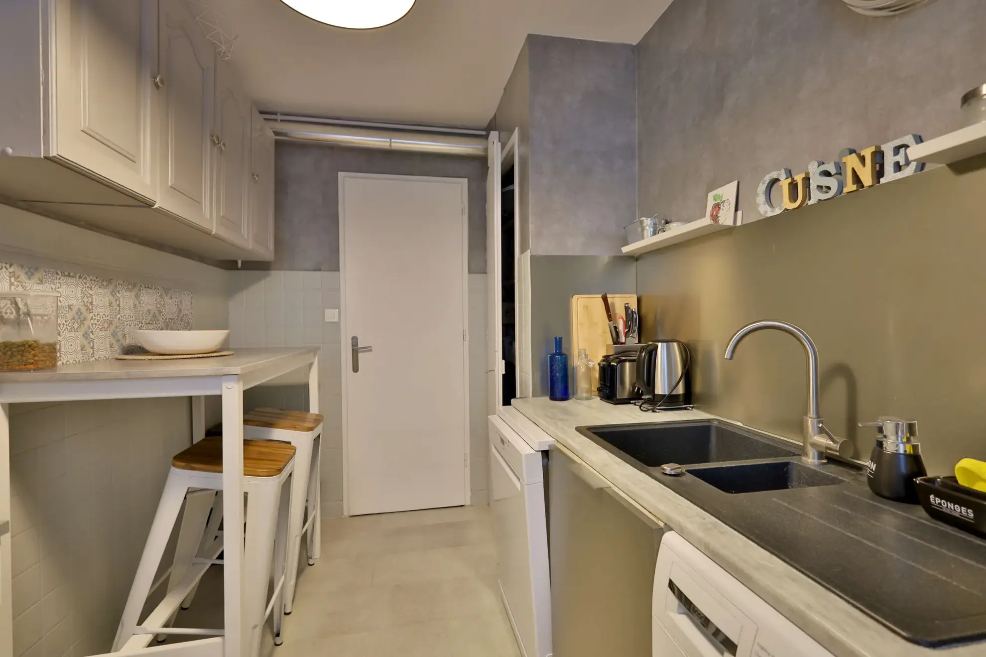 Appartement T4 de 64 m² à Vénissieux avec cave et stationnement 