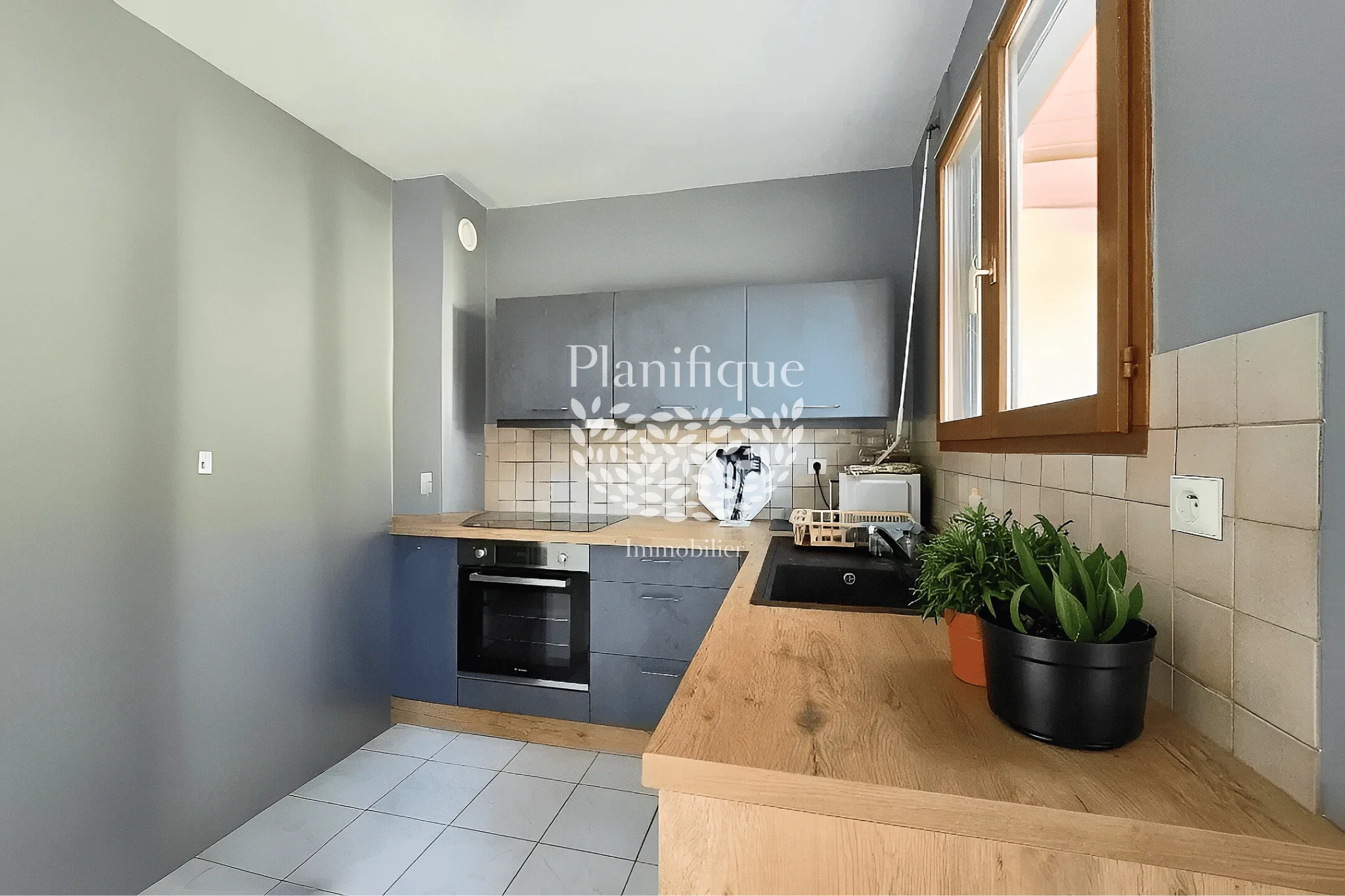 Bell appartement T2 de 43 m² avec balcon à Amphion, Publier 