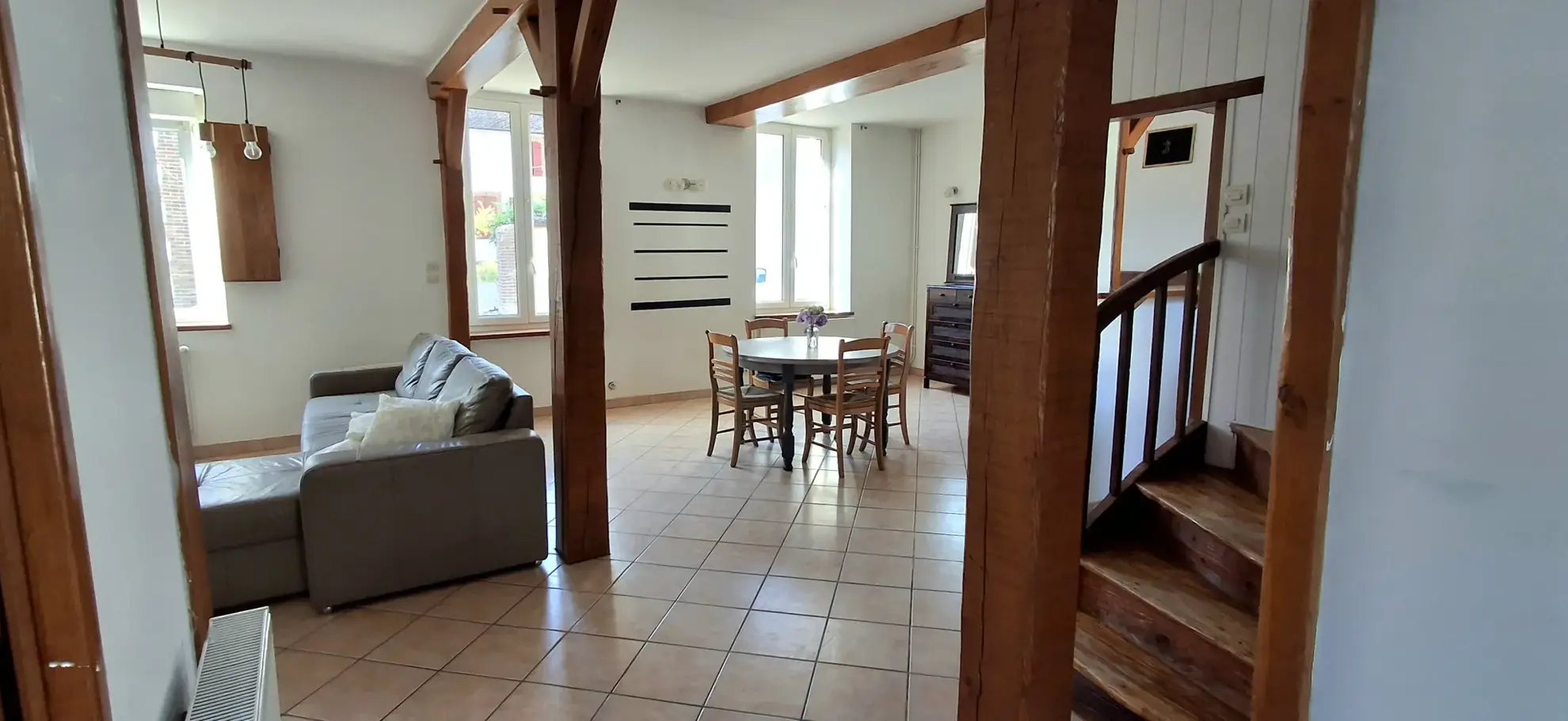 Maison de 94 m² à Migennes avec jardin, garage et potentiel d’extension 