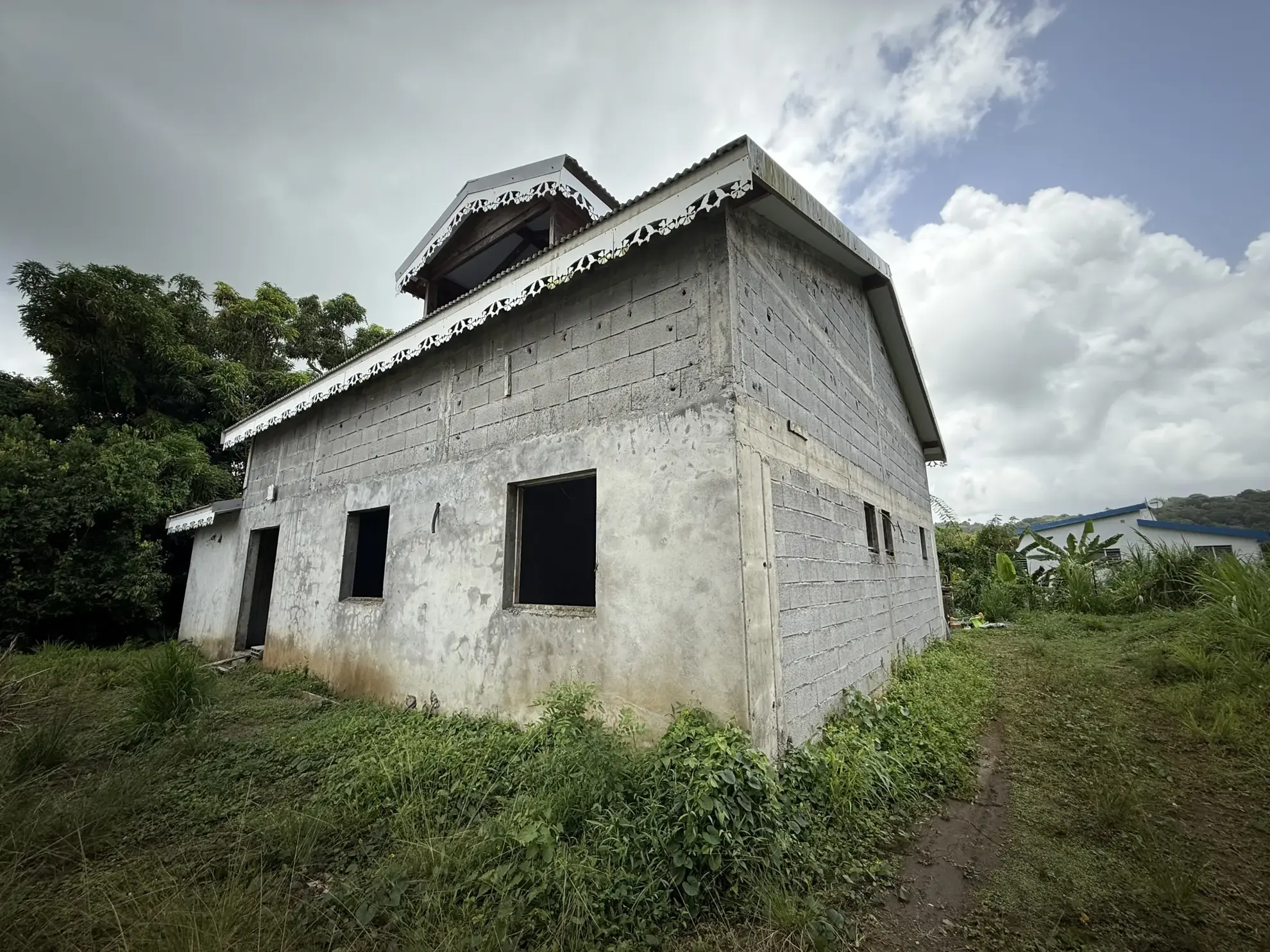 Maison en construction à Gros Morne – Opportunité d'investissement ou résidence 