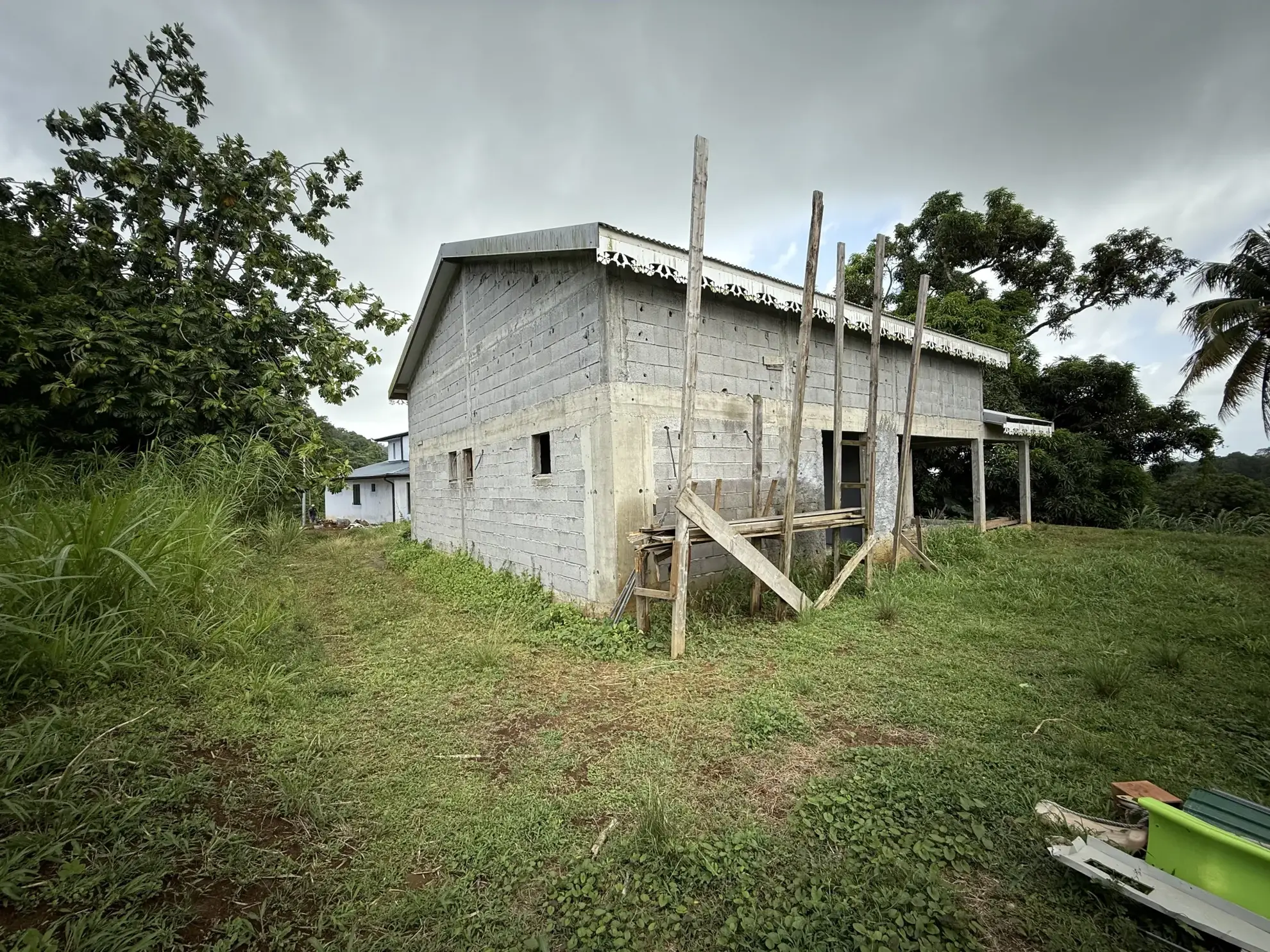 Maison en construction à Gros Morne – Opportunité d'investissement ou résidence 