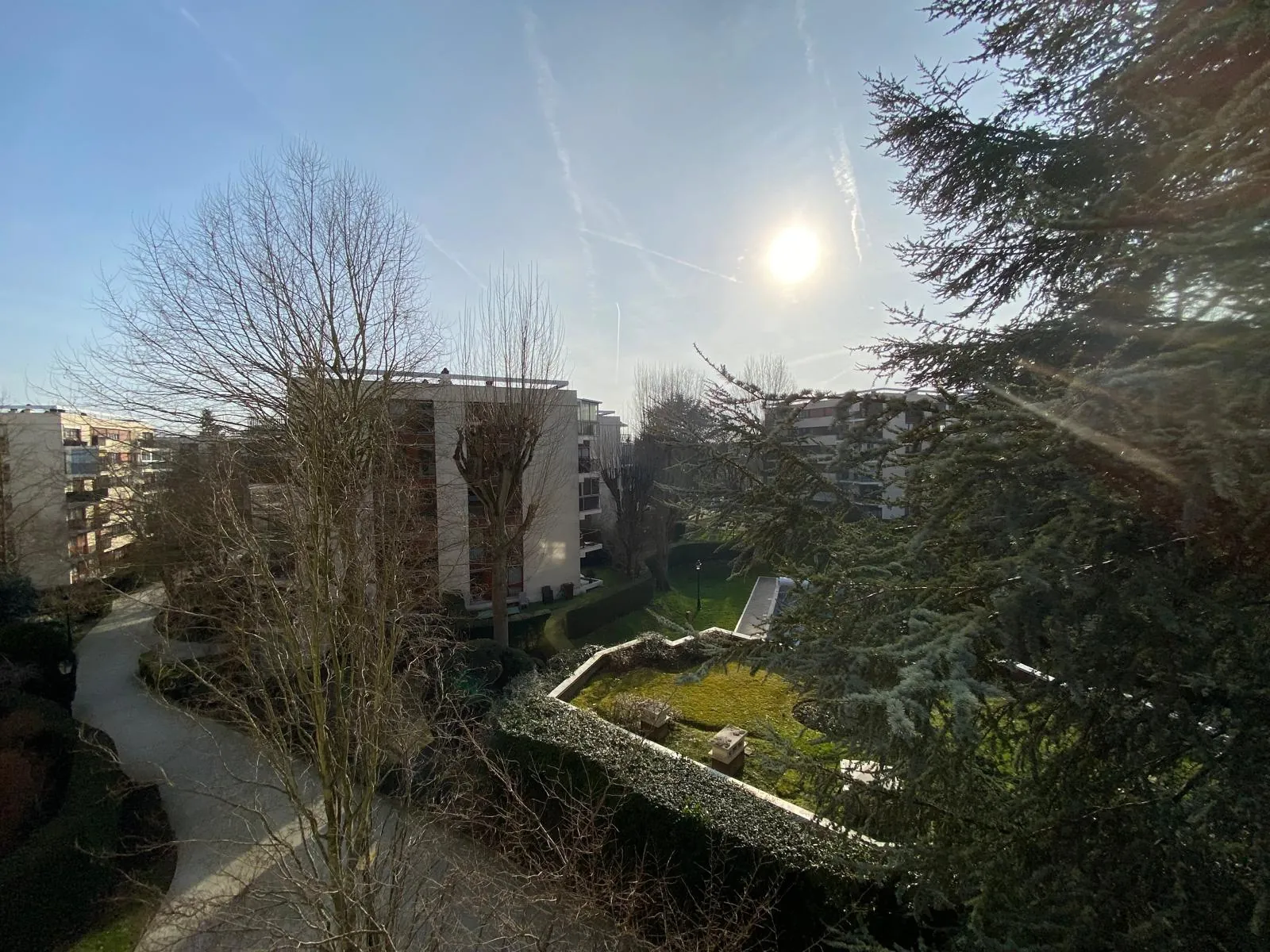 Appartement 51 m² avec balcon et parking à Le Chesnay - Résidence de standing 