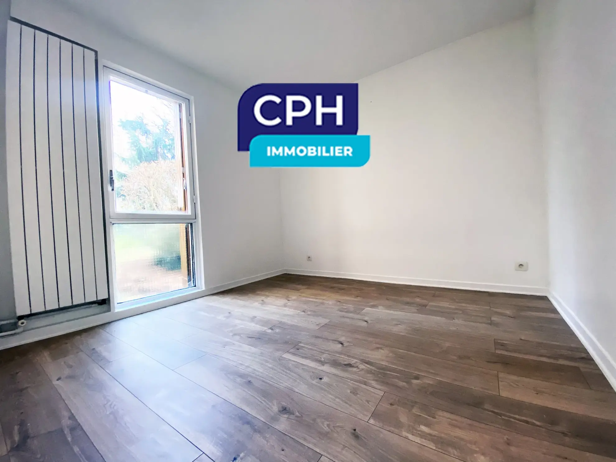 Appartement 2 pièces rénové à Thiais, idéal premier achat ou investissement 