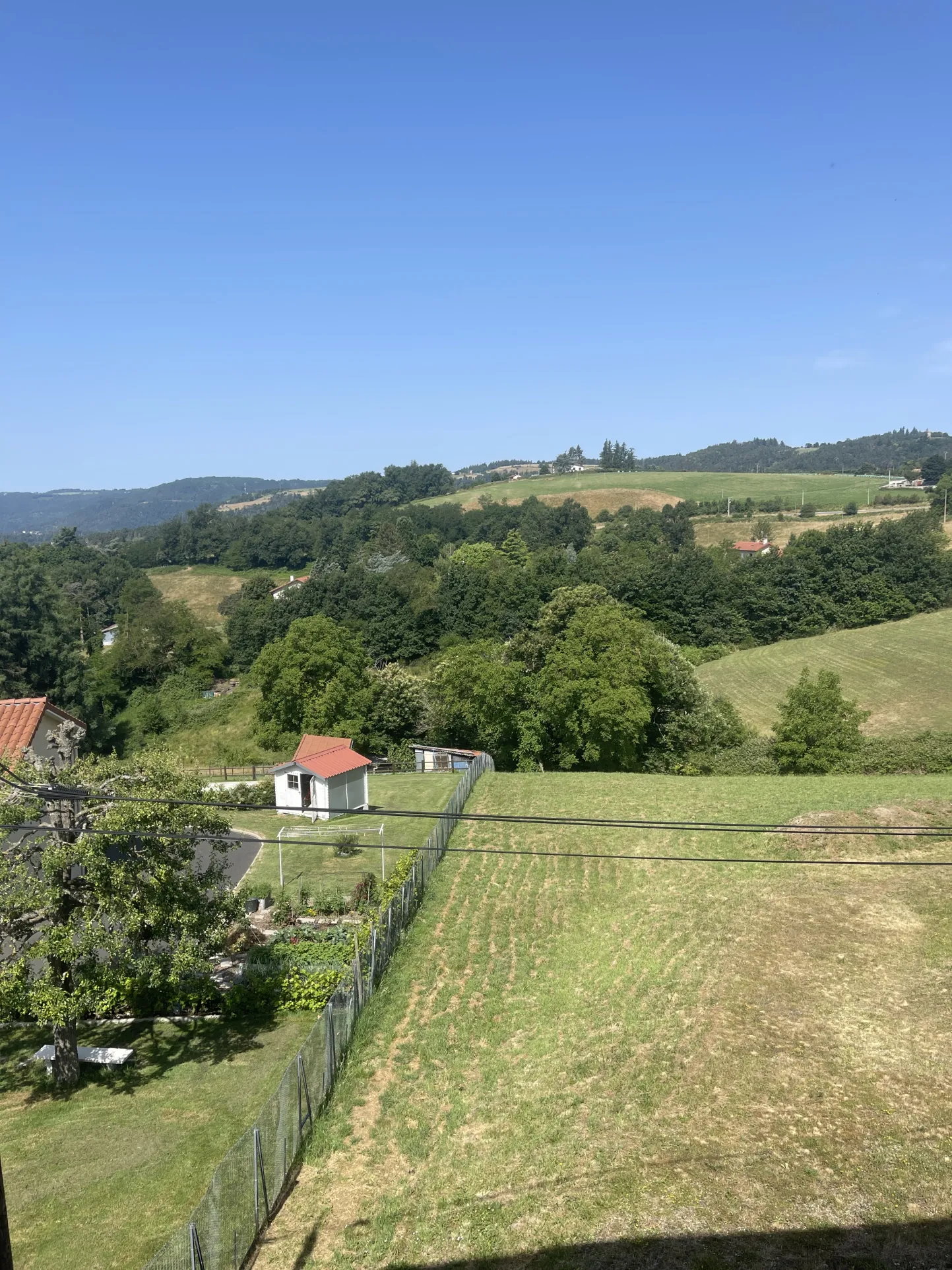 Immeuble rénové de 3 appartements à vendre à Unieux 