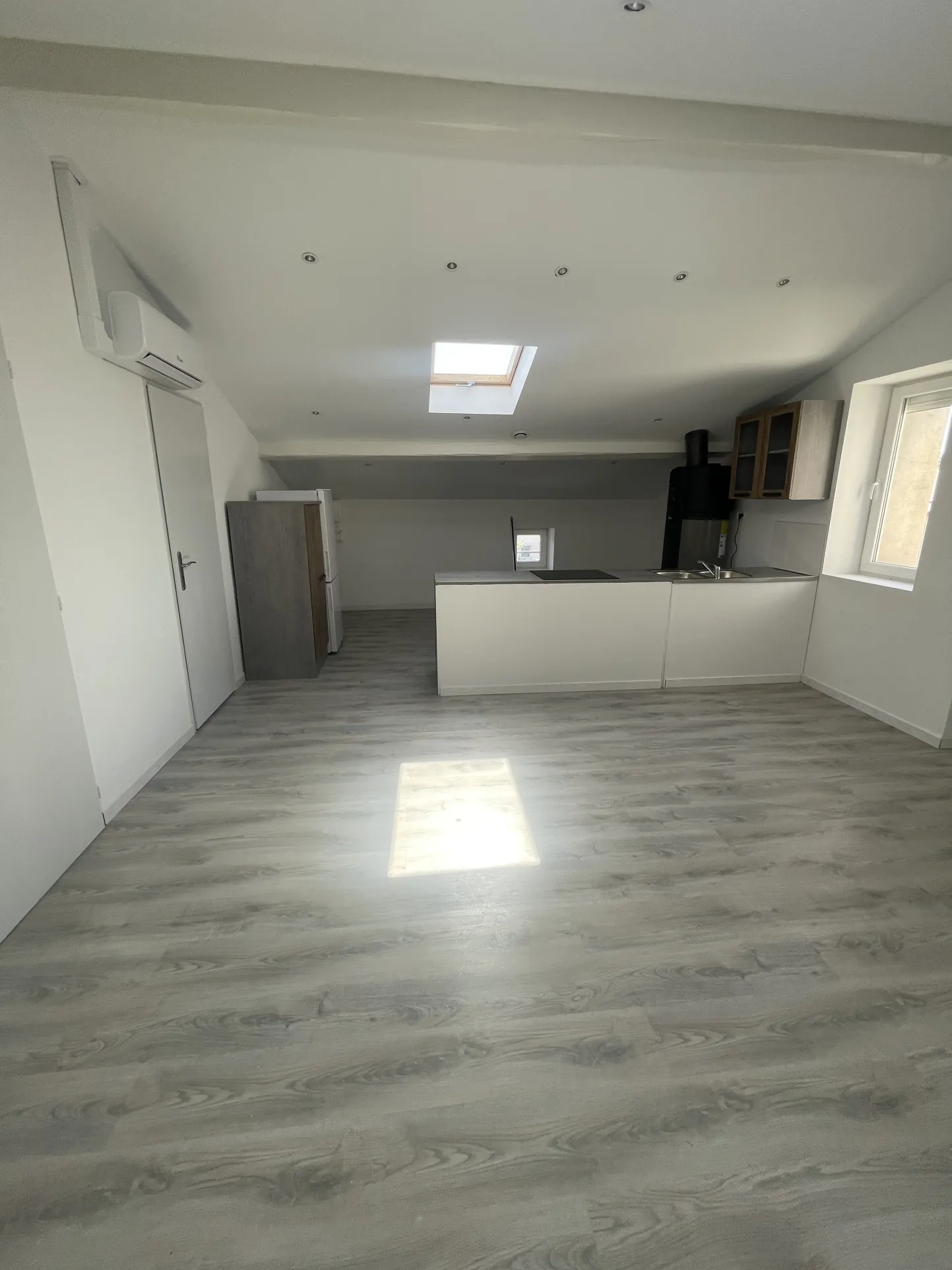 Immeuble rénové de 3 appartements à vendre à Unieux 