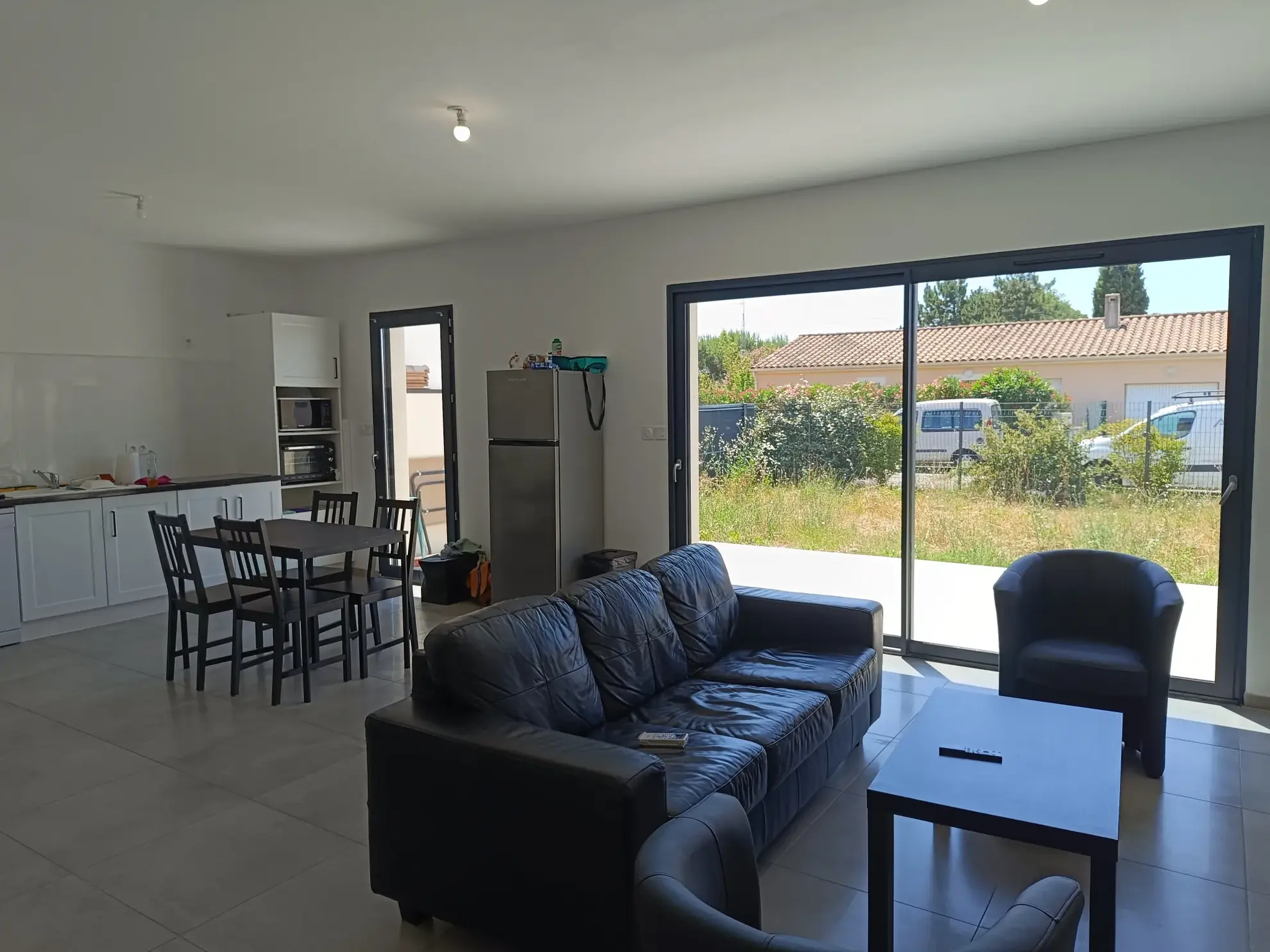 Maison récente 2023 avec terrasse et garage à Bollène – Quartier calme 