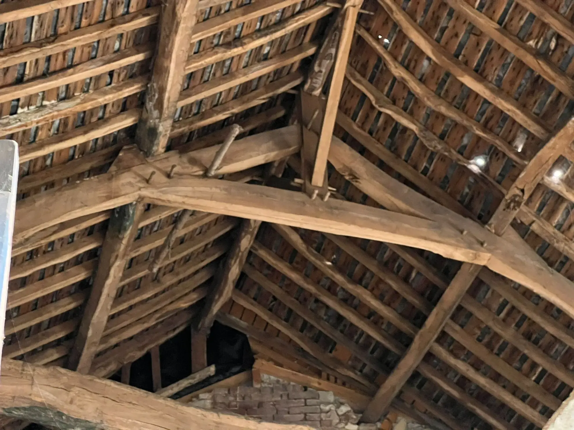 Belle maison en pierre de 135 m2 avec dépendances à Pré-en-Pail 