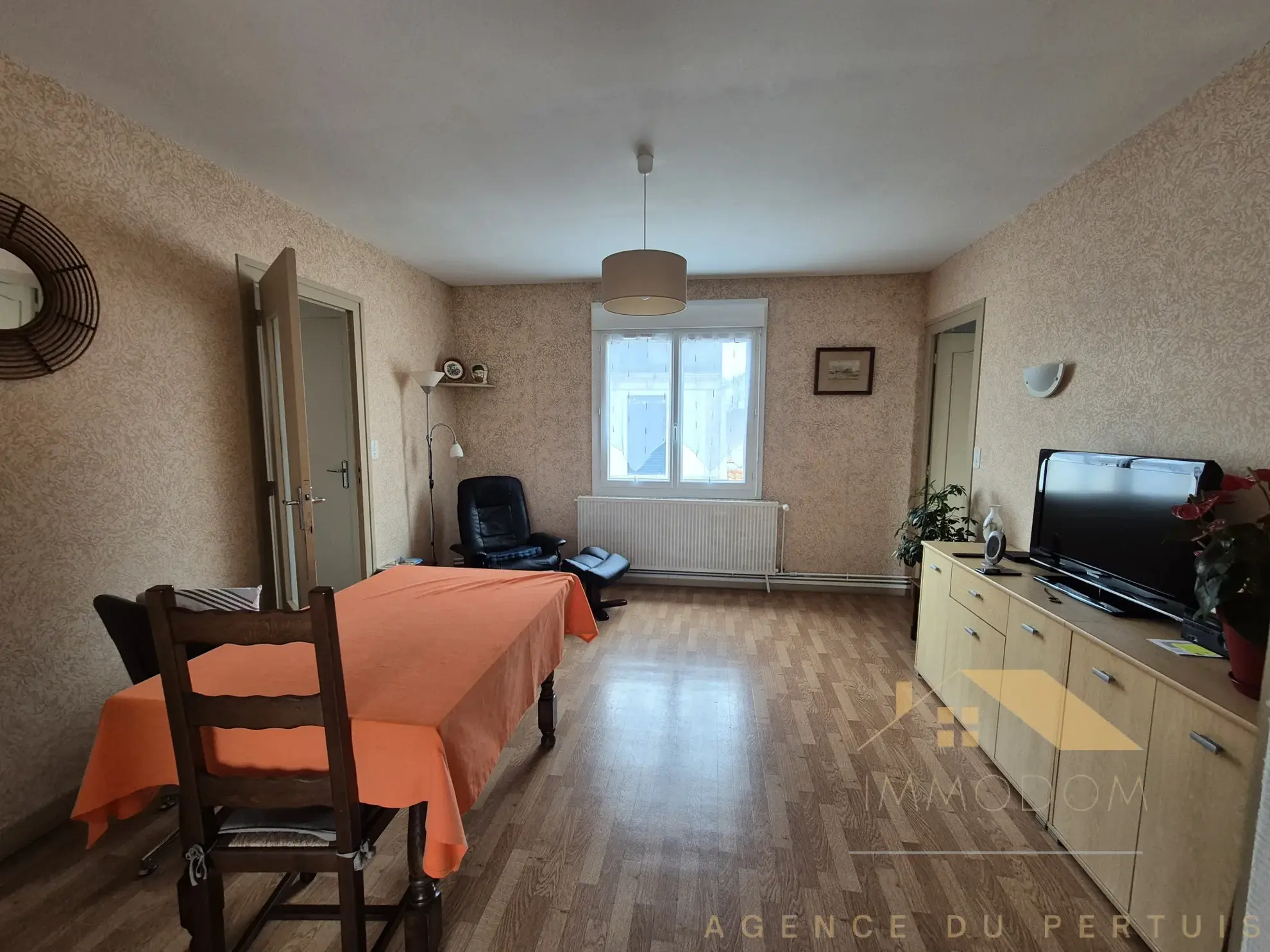 Immeuble d'habitation à vendre en centre-ville de Fouras, idéal investisseur ou famille 