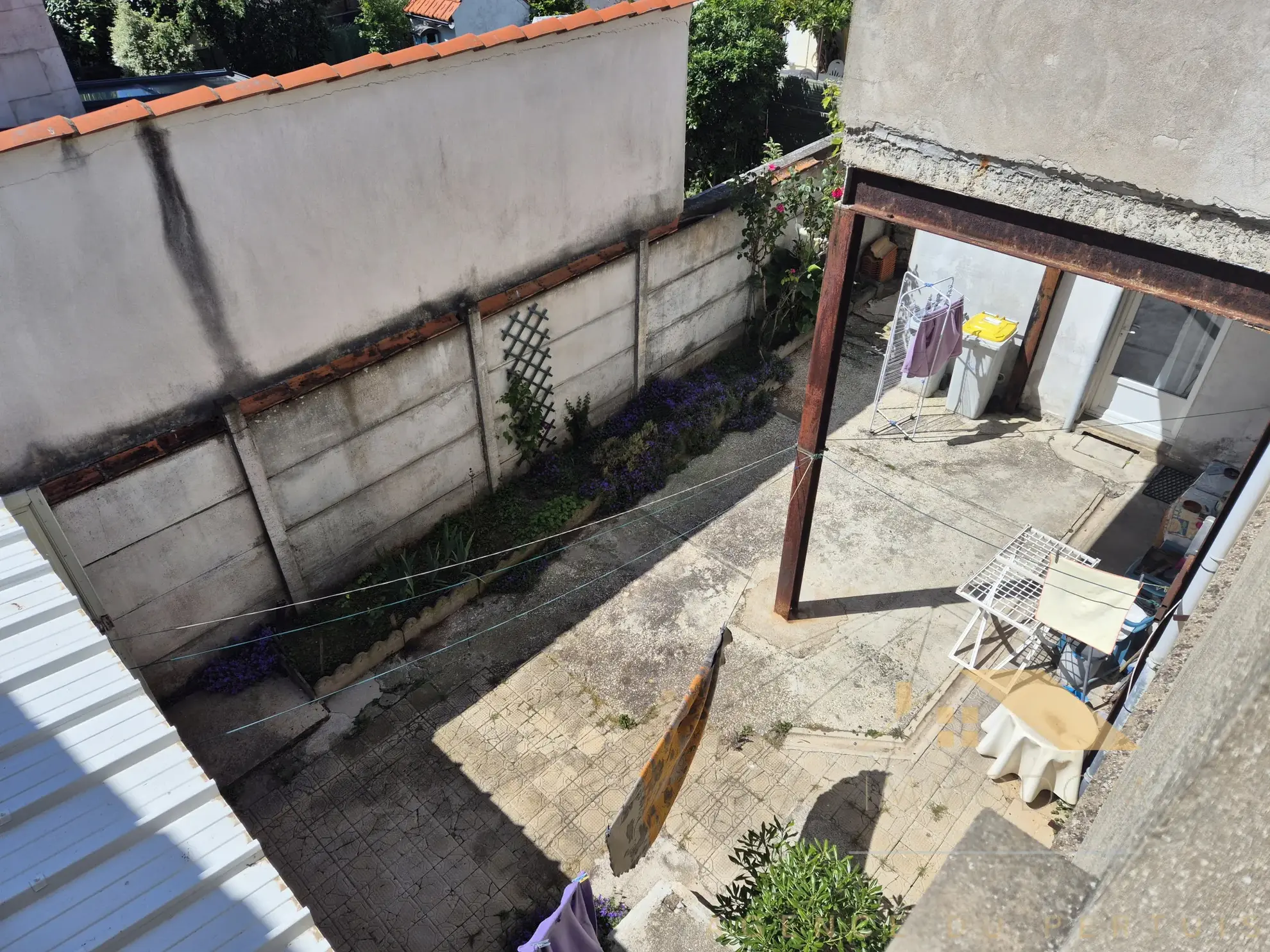 Immeuble d'habitation à vendre en centre-ville de Fouras, idéal investisseur ou famille 