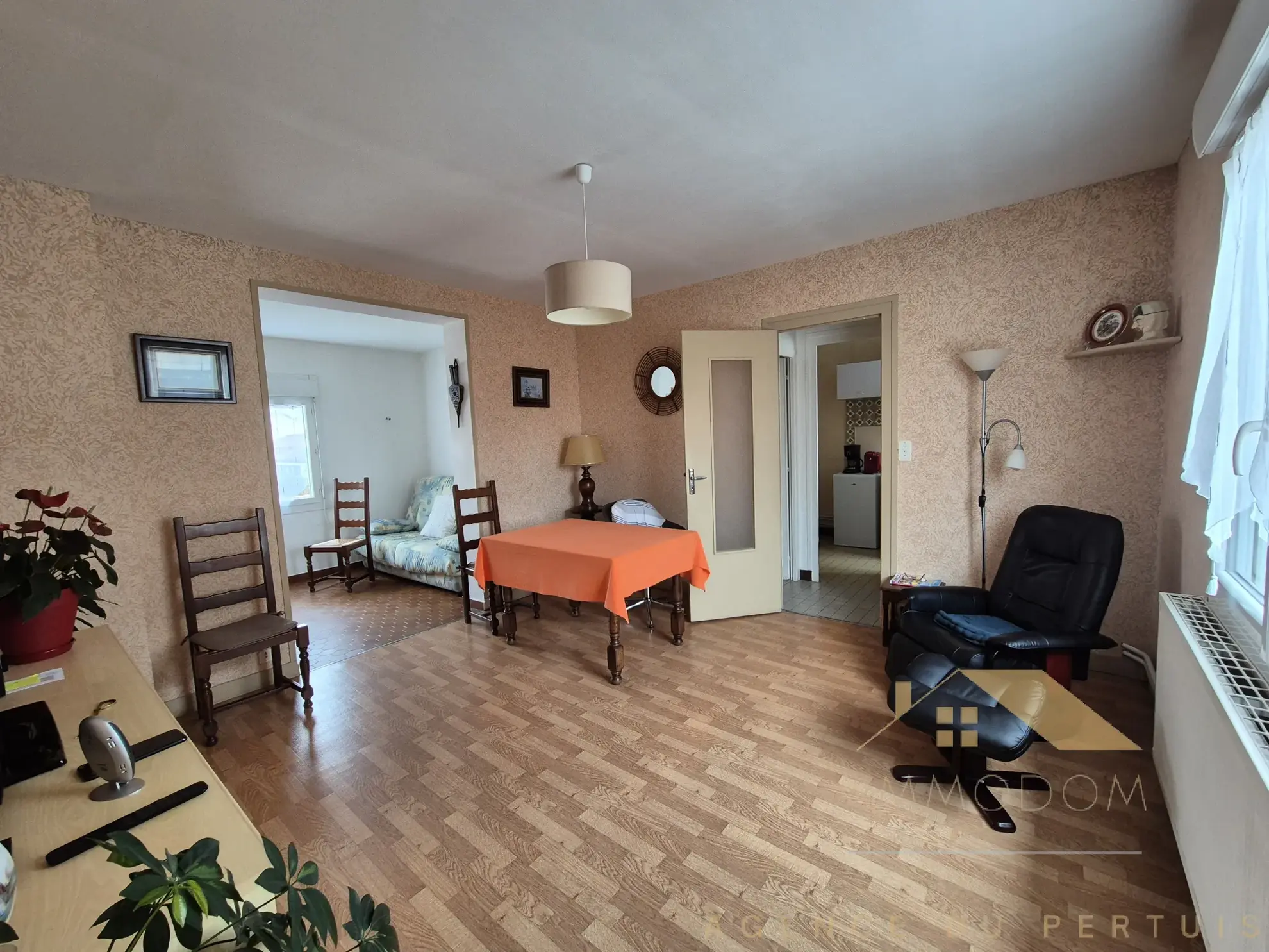 Immeuble d'habitation à vendre en centre-ville de Fouras, idéal investisseur ou famille 