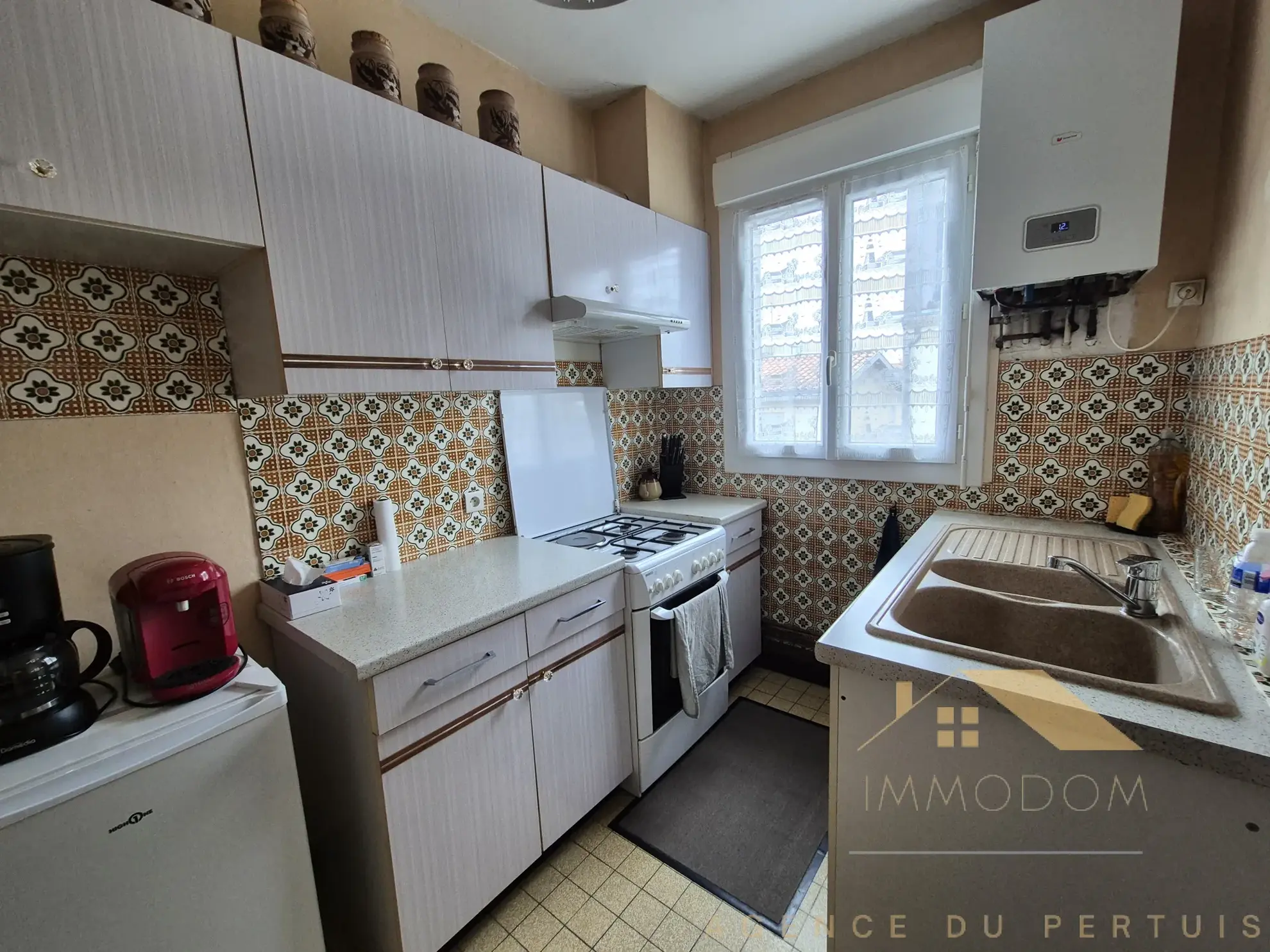 Immeuble d'habitation à vendre en centre-ville de Fouras, idéal investisseur ou famille 