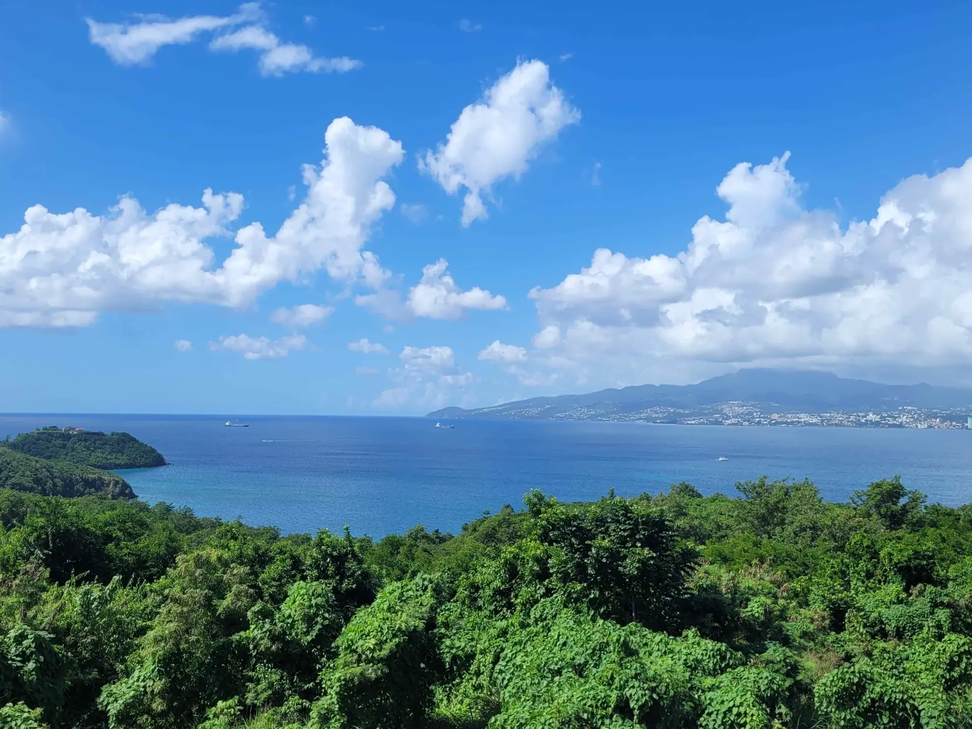 Appartement F3 à vendre avec vue mer aux Trois-Îlets 