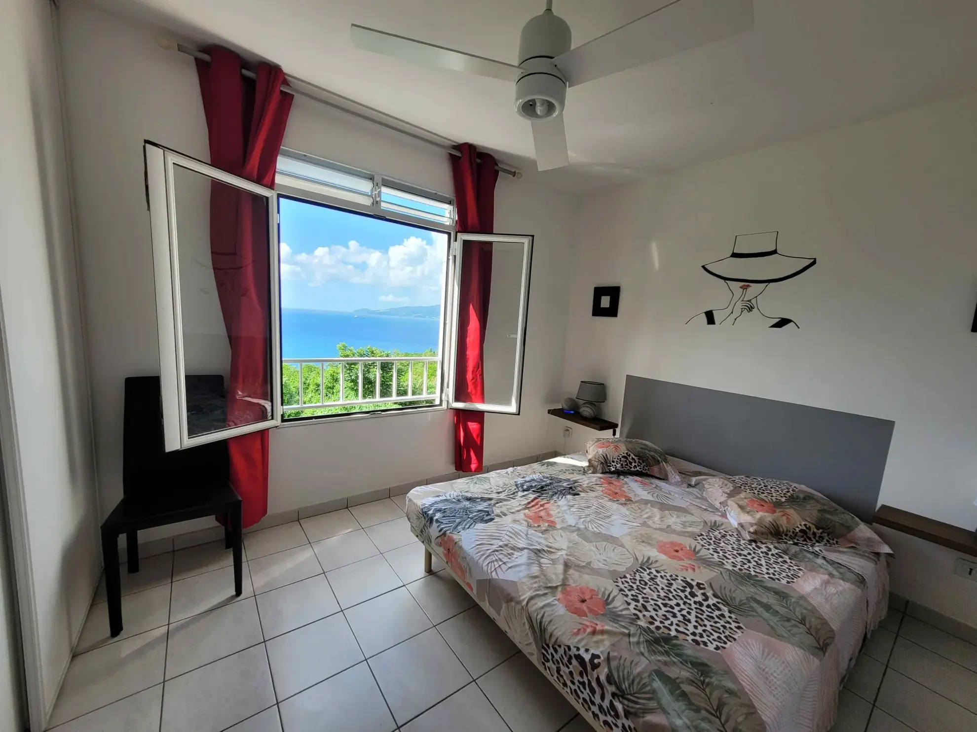 Appartement F3 à vendre avec vue mer aux Trois-Îlets 