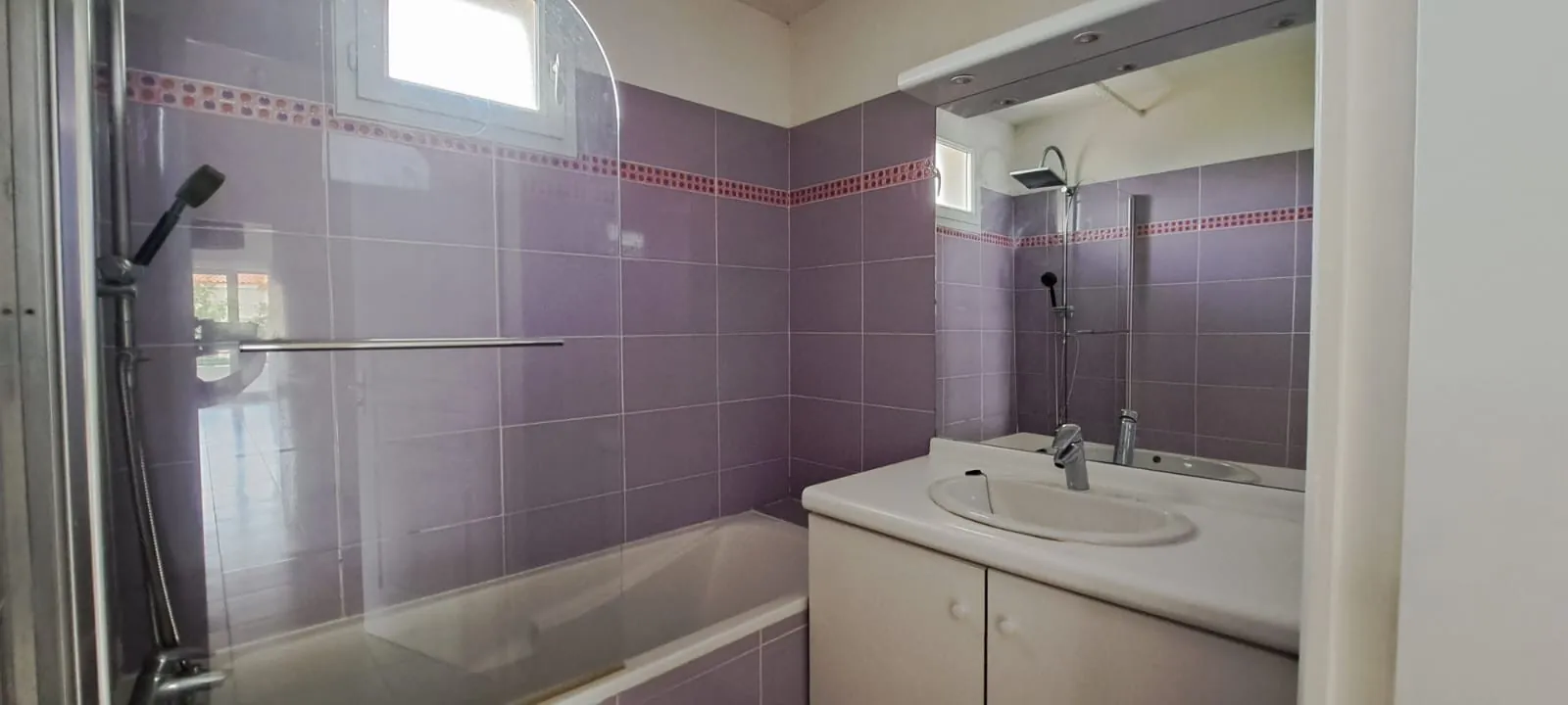 Appartement 4 pièces avec garage et parking à Marseille Saint Jérome 