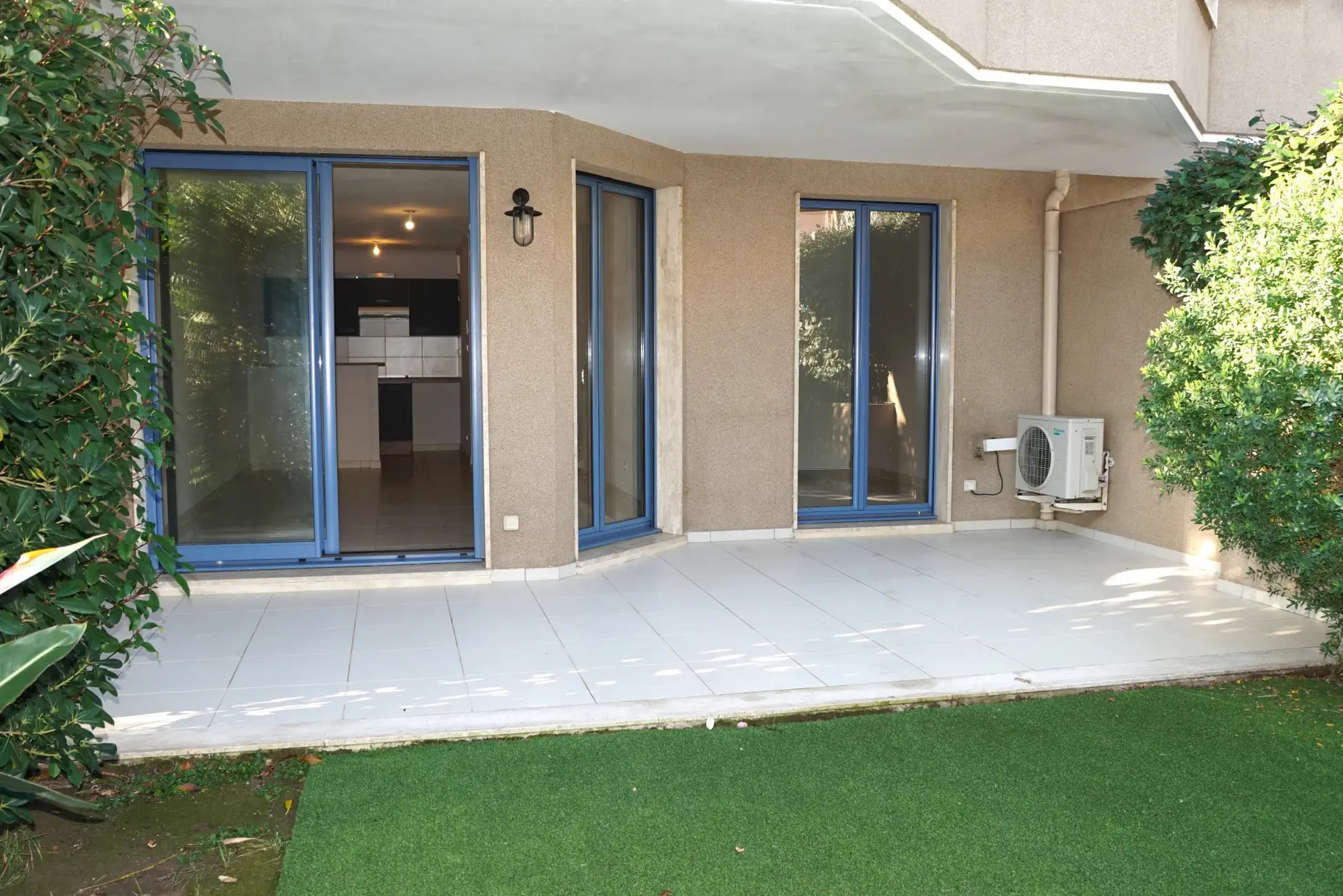 Appartement 2 pièces avec terrasse, jardin et garage à Cavalaire-sur-Mer