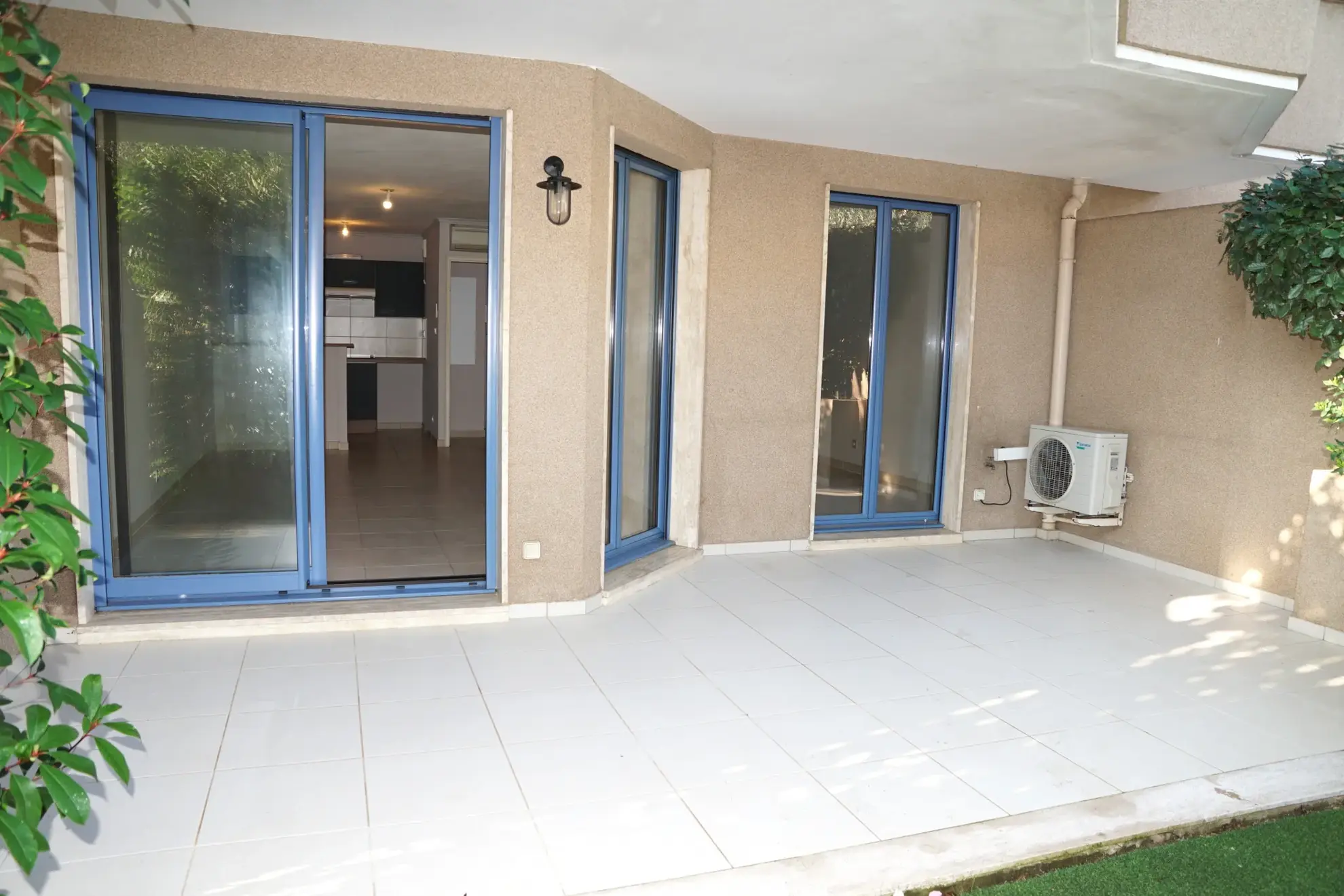 Appartement 2 pièces avec terrasse, jardin et garage à Cavalaire-sur-Mer 