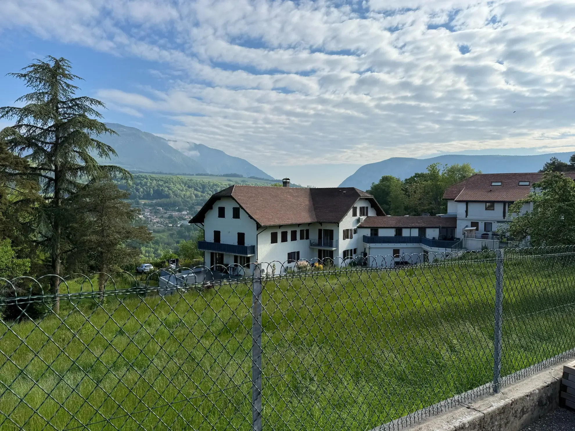 Studio à Eloise (01200) avec balcon, cave et parking extérieur - 20 m² 