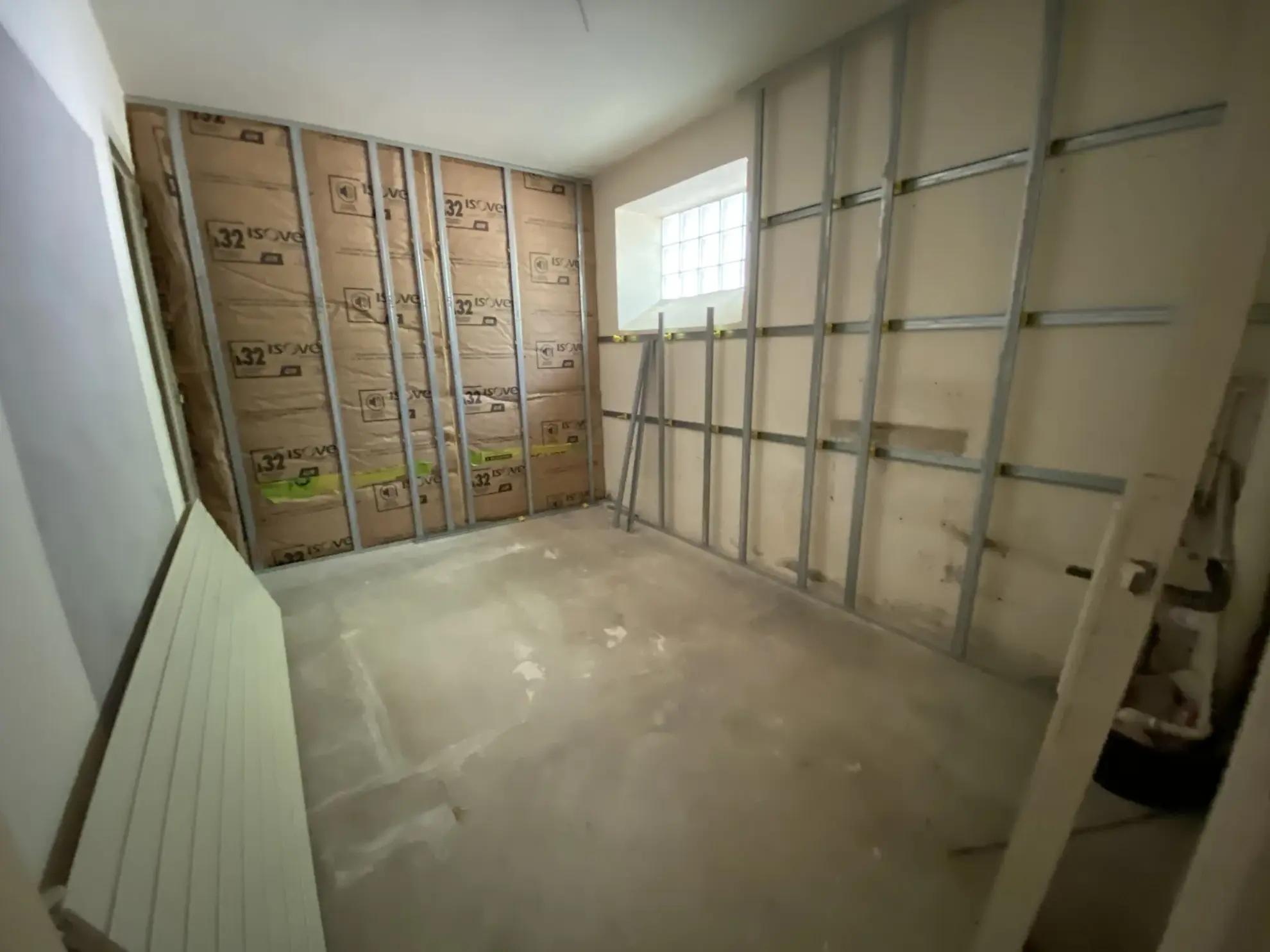 Villa lumineuse avec jardin et parking privé à La Ferté Macé - Opportunité à ne pas manquer 