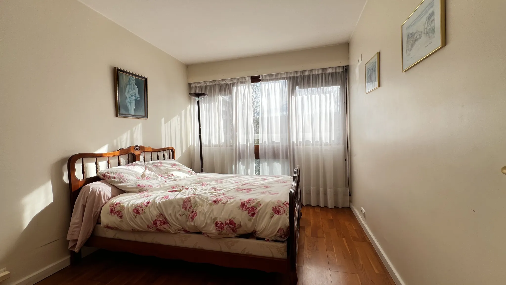 Appartement 64 m² avec cave et box en sous-sol au Le Chesnay 