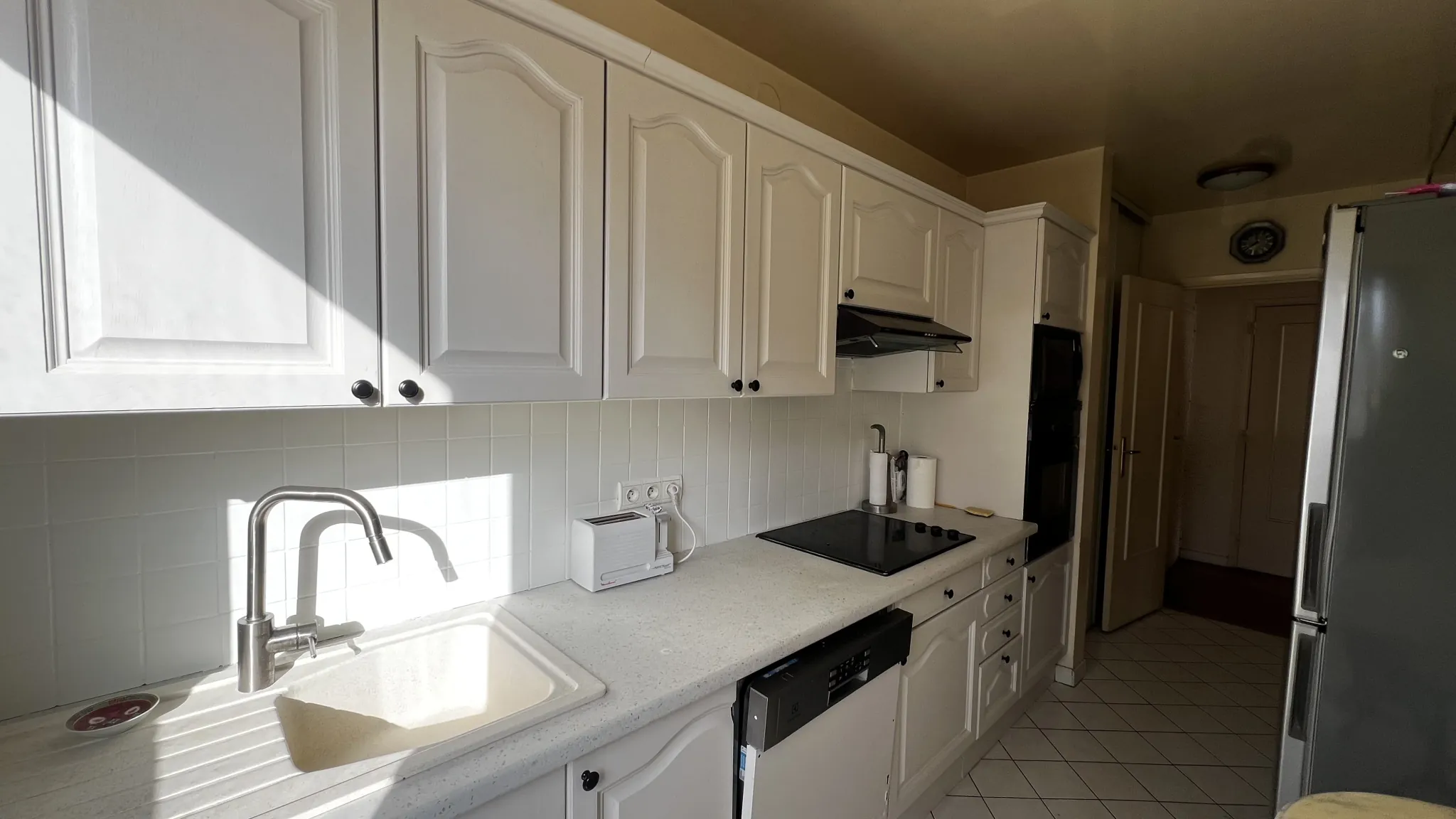 Appartement 64 m² avec cave et box en sous-sol au Le Chesnay 