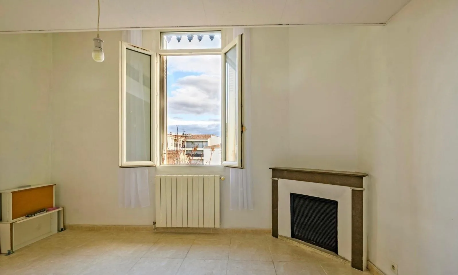 Maison de ville en triplex à Nîmes de 90 m2 avec terrasse exposée sud 