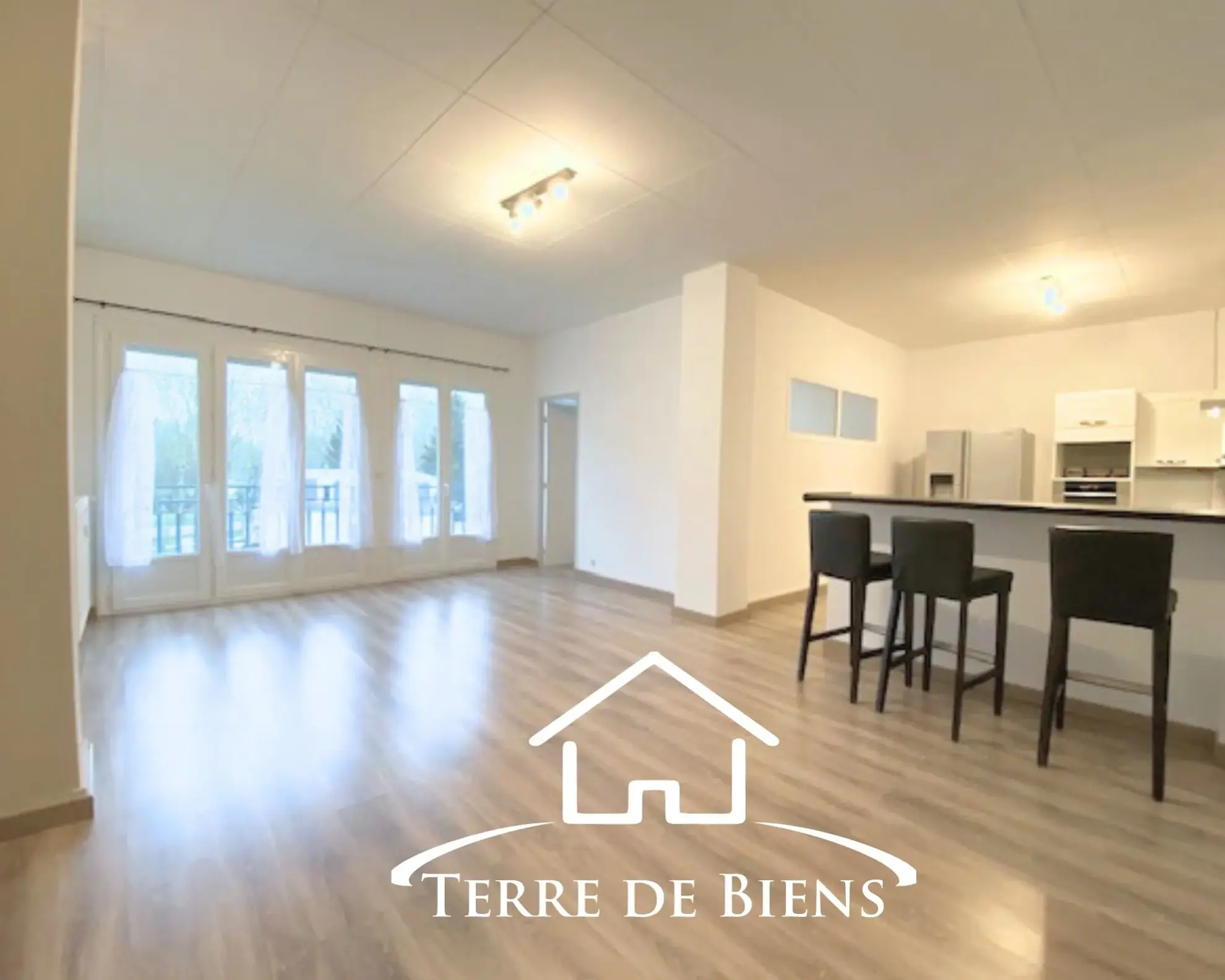 Appartement rénové de 73 m² à vendre à Soissons avec stationnement