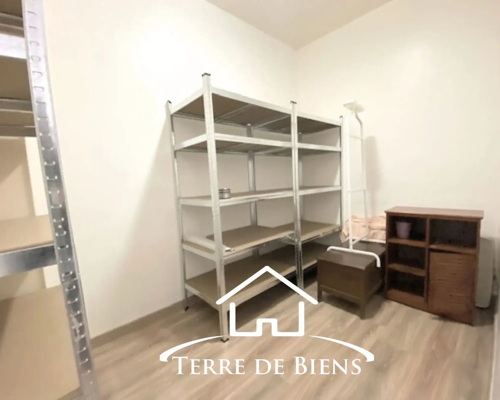 Appartement rénové de 73 m² à vendre à Soissons avec stationnement 