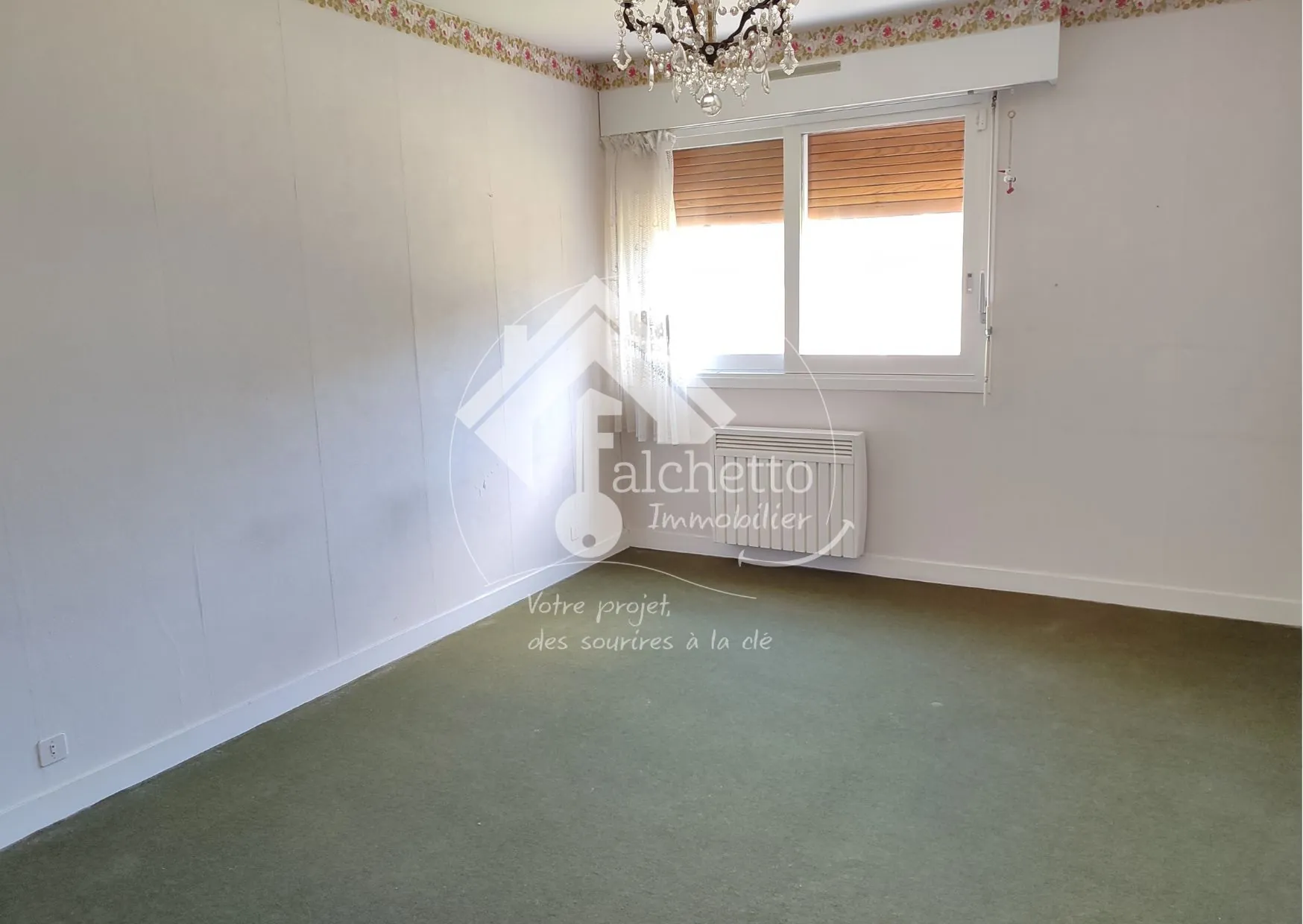 Appartement T4 à Royat avec balcon, cave et garage - Situation idéale proche thermes 