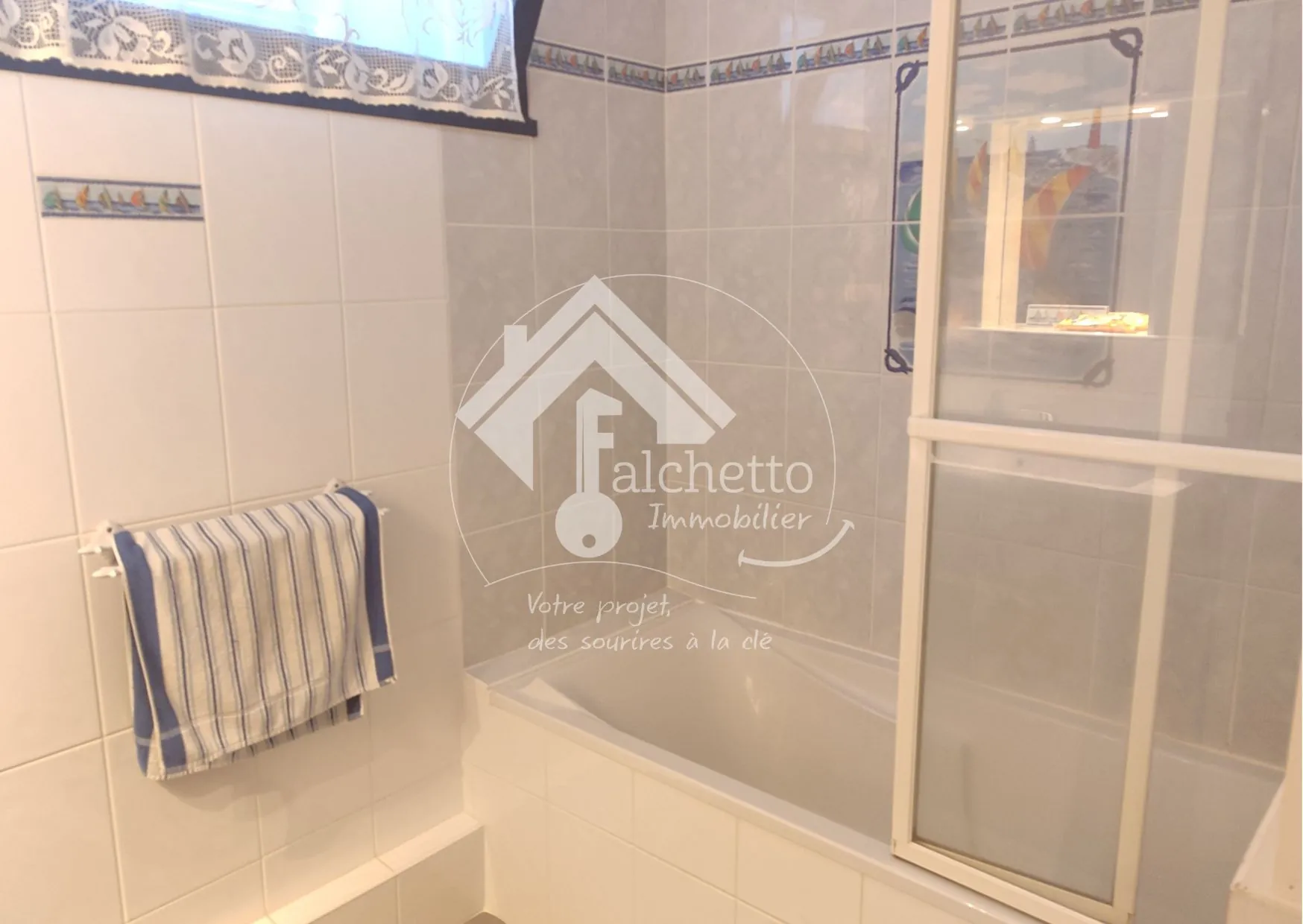 Appartement T4 à Royat avec balcon, cave et garage - Situation idéale proche thermes 