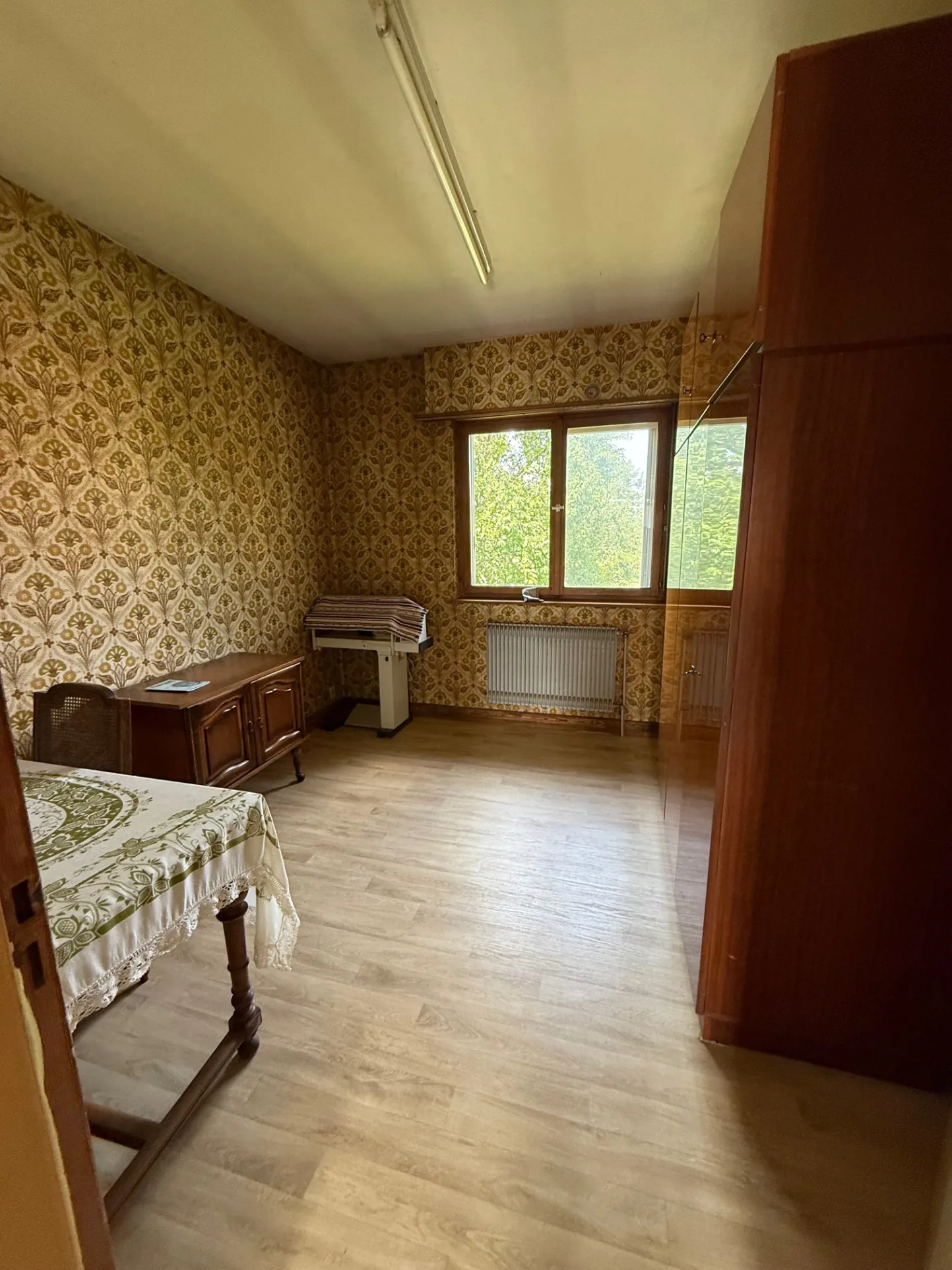 Maison à rénover à Zillisheim avec garage et jardin sur 5.59 ares 