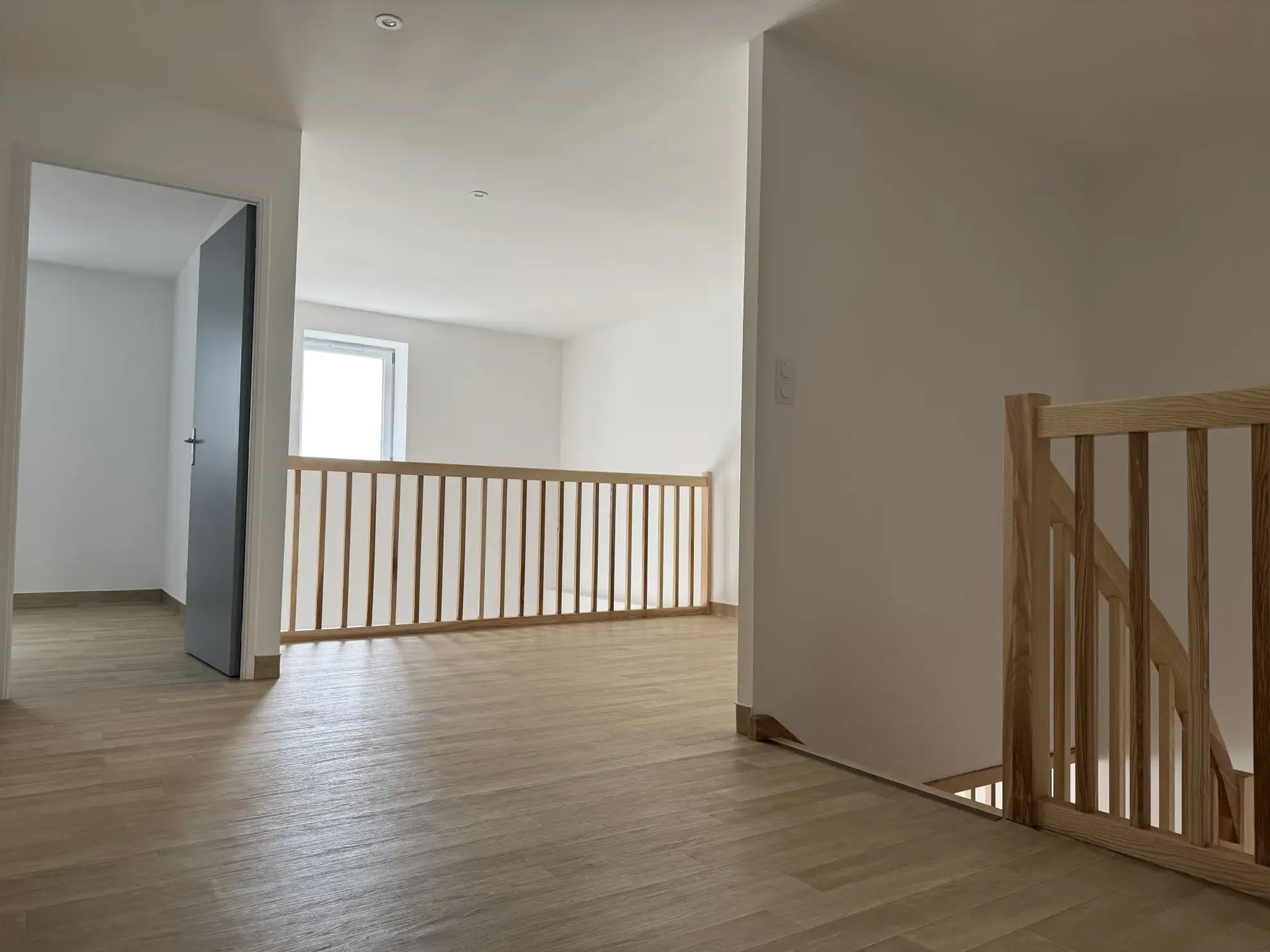 Magnifique appartement 5 pièces avec terrasse et parking à Aurillac 