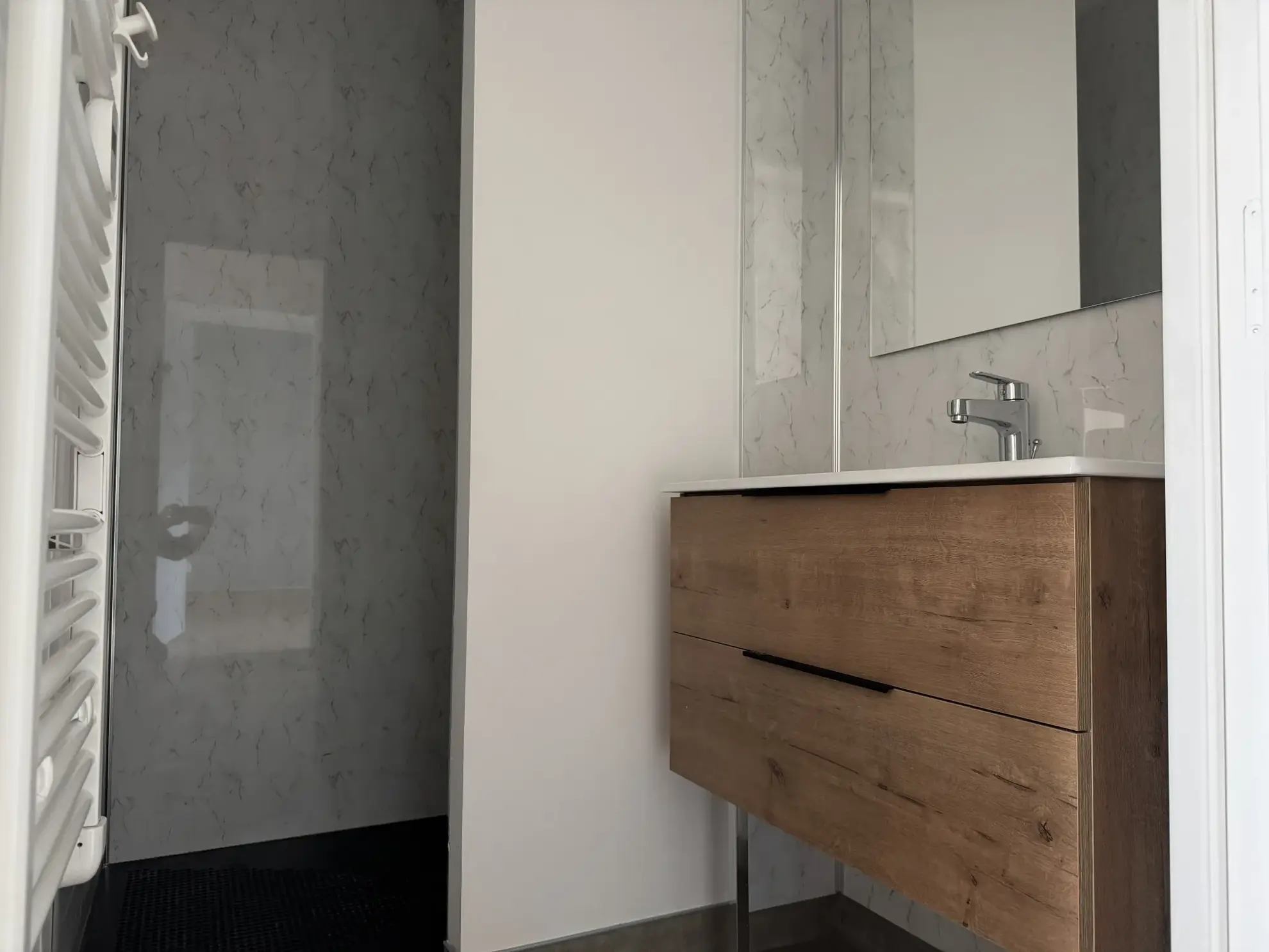 Magnifique appartement 5 pièces avec terrasse et parking à Aurillac 