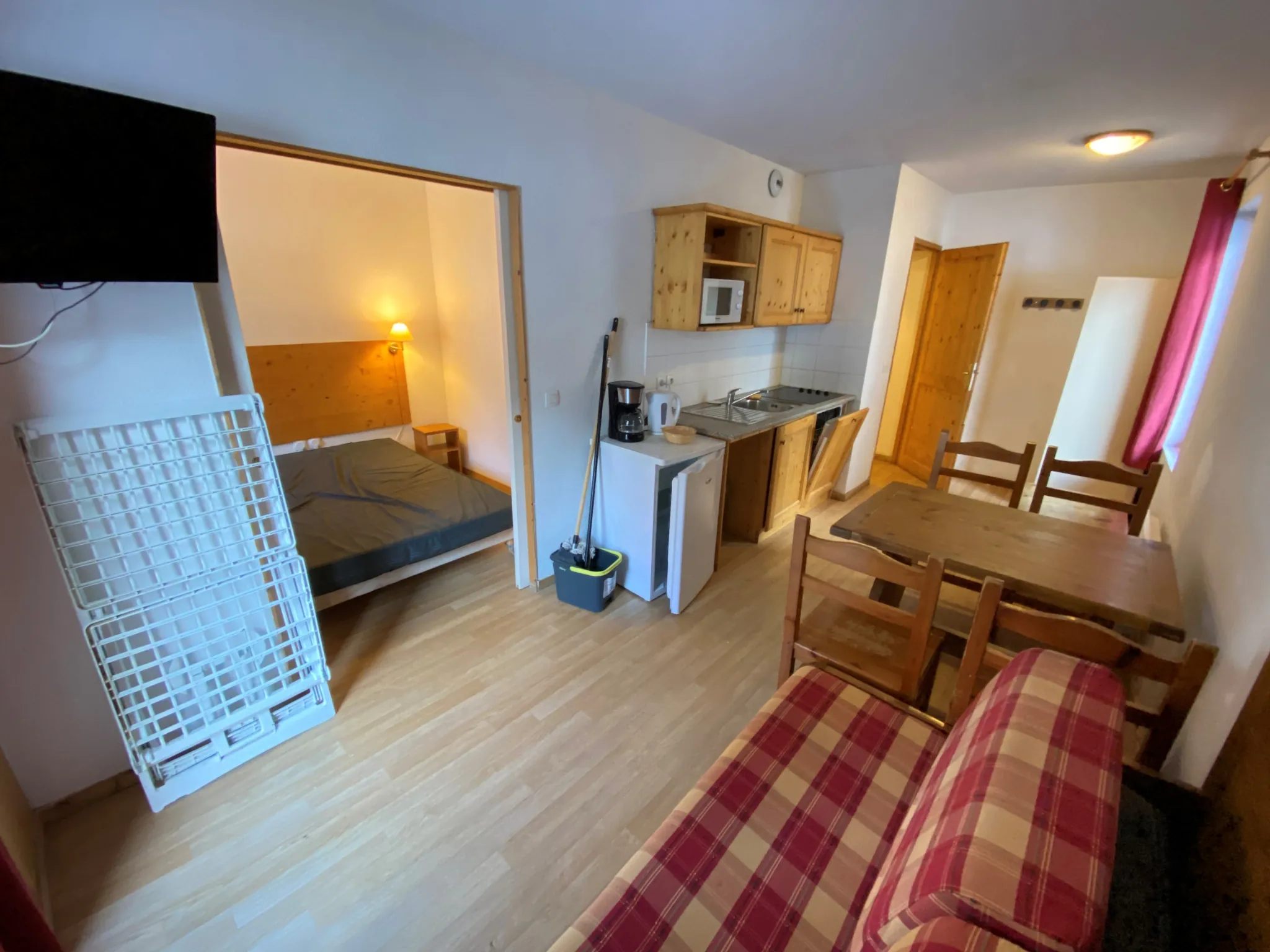 Appartement T2 à Saint-Sorlin d'Arves avec terrasse, proximité pistes, bail jusqu'en 2027 