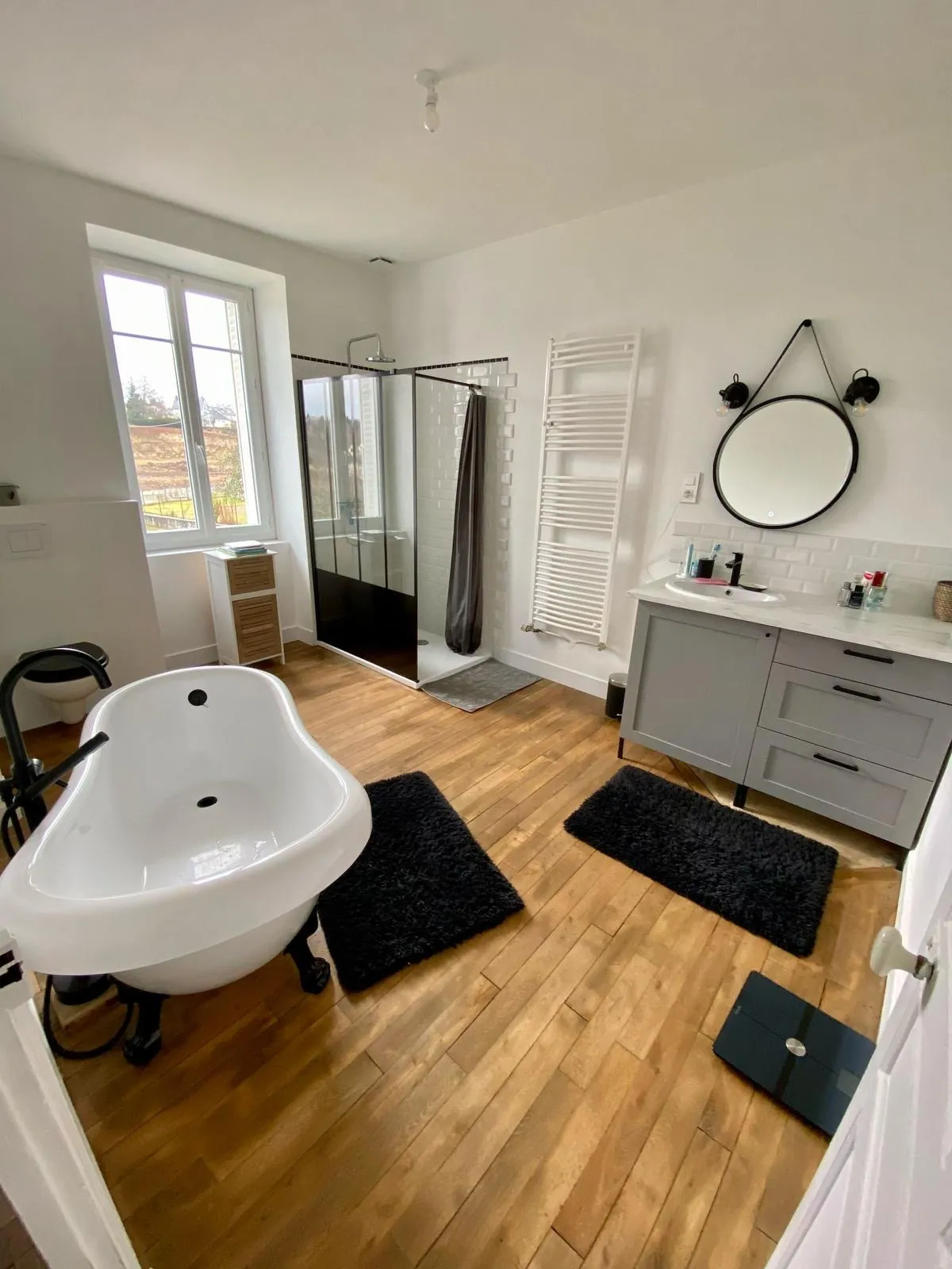 Belle maison en pierre avec cave et terrain clos à Egletons en Corrèze 