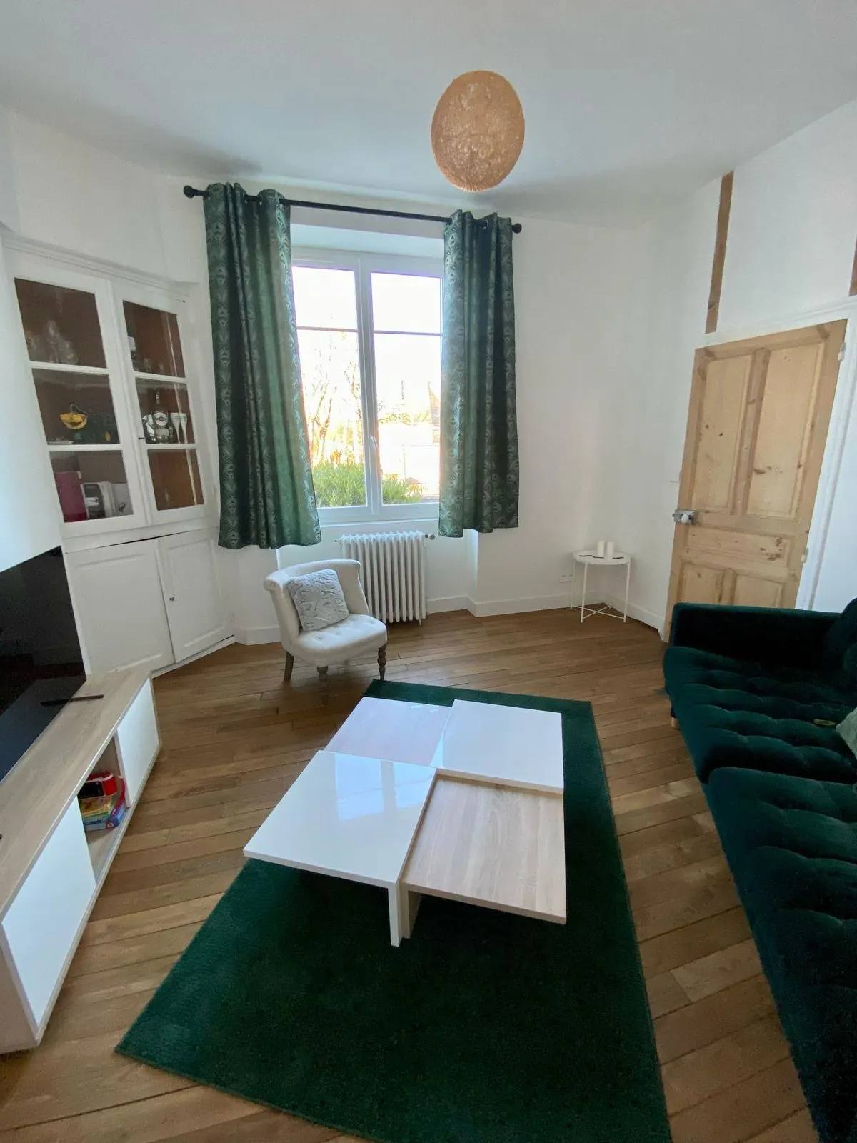 Belle maison en pierre avec cave et terrain clos à Egletons en Corrèze 