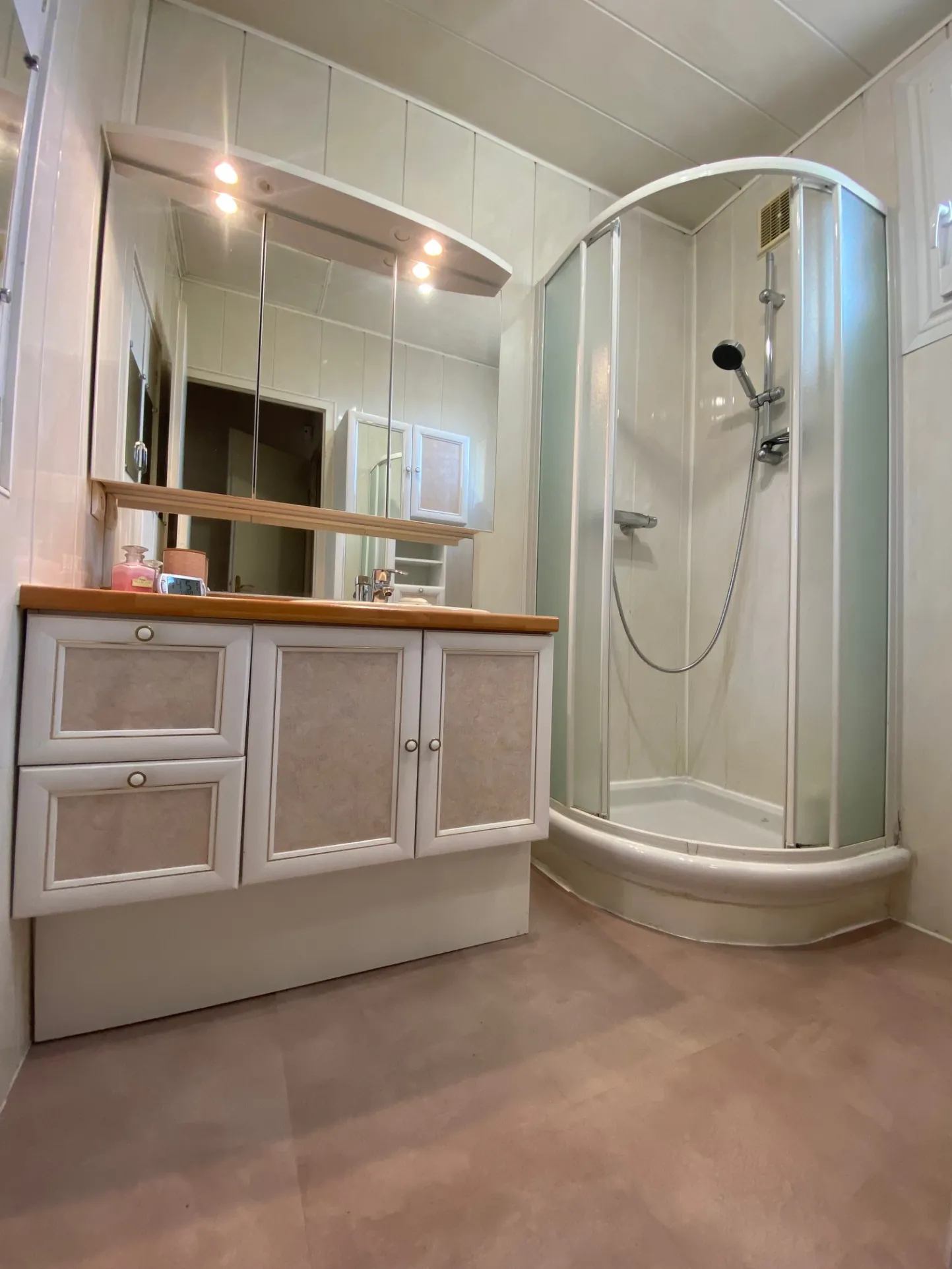 Maison 3 chambres avec garage et jardin à Avignon Peyres - Renovée & équipée 