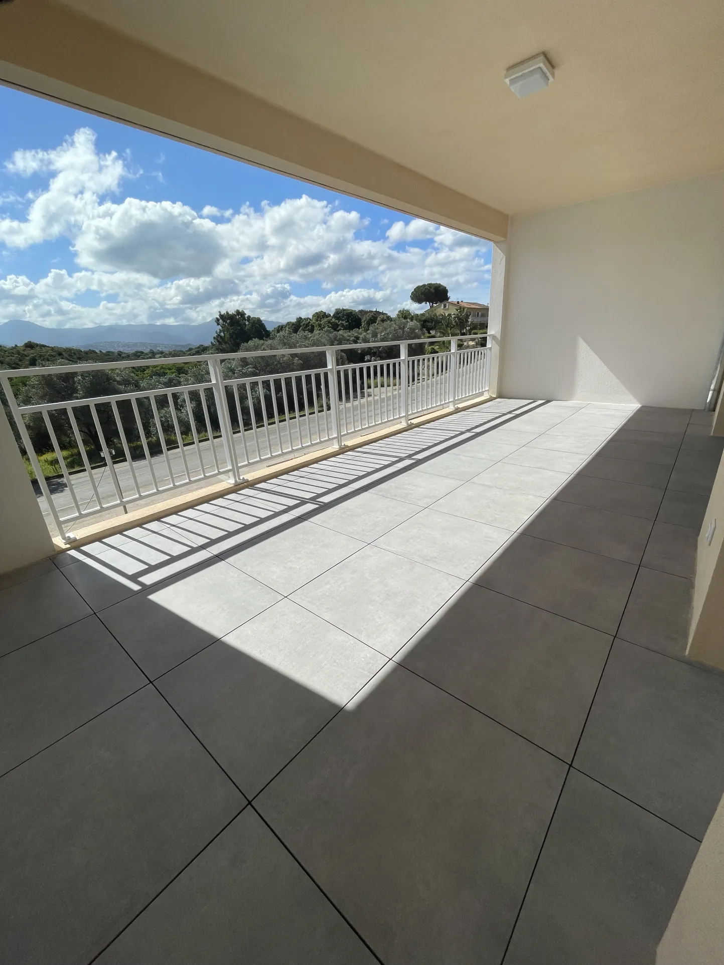 Appartement T3 neuf avec terrasse à Alata - Résidence Le Colibri