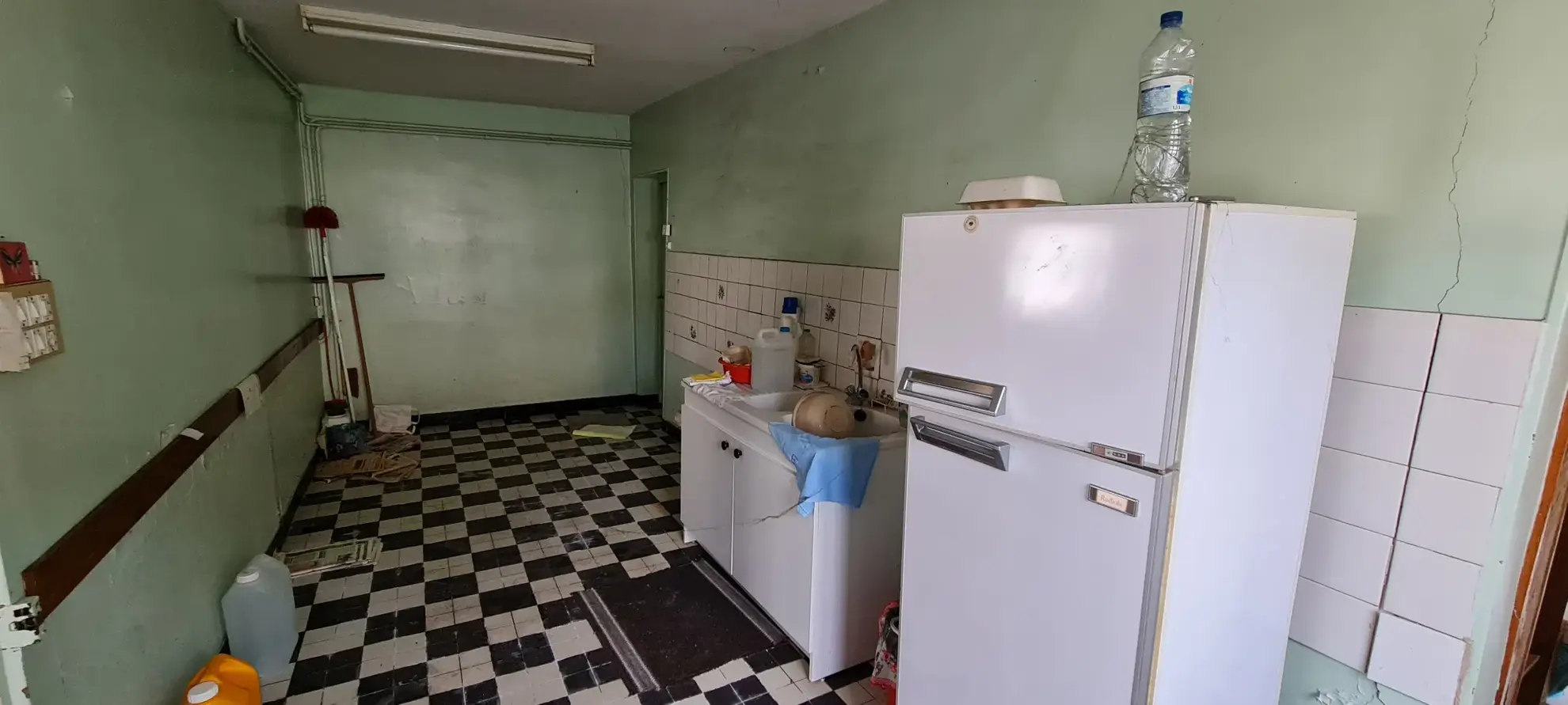 Maison à vendre à Brinon-sur-Beuvron en Bourgogne Nord avec garage et grenier 