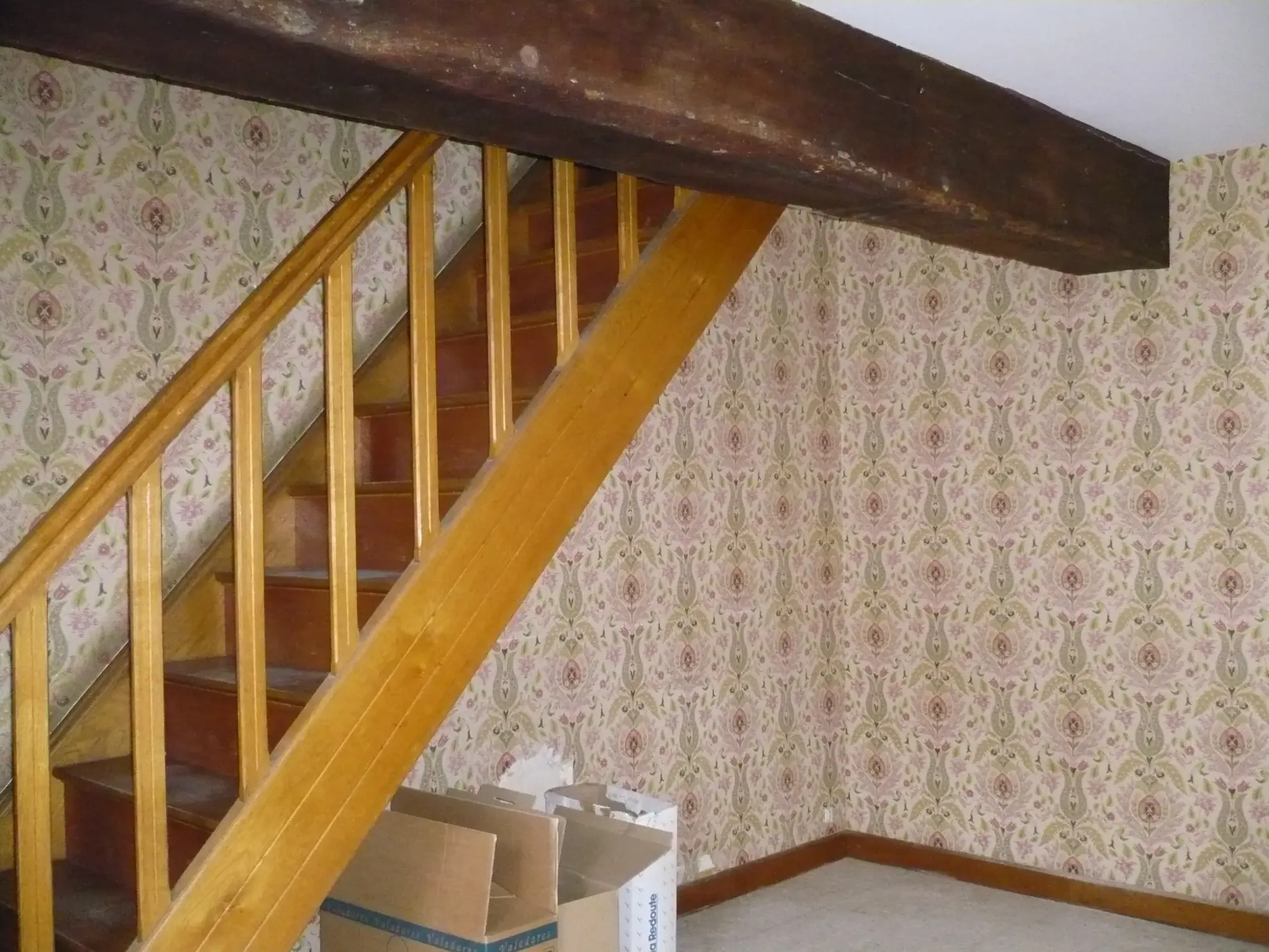 Maison à vendre à Brinon-sur-Beuvron en Bourgogne Nord avec garage et grenier 