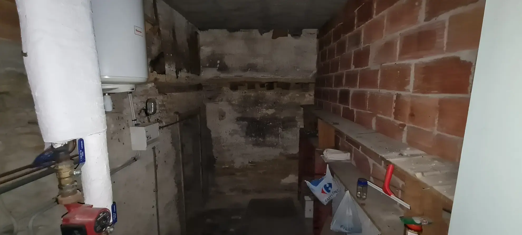 Maison à vendre à Brinon-sur-Beuvron en Bourgogne Nord avec garage et grenier 