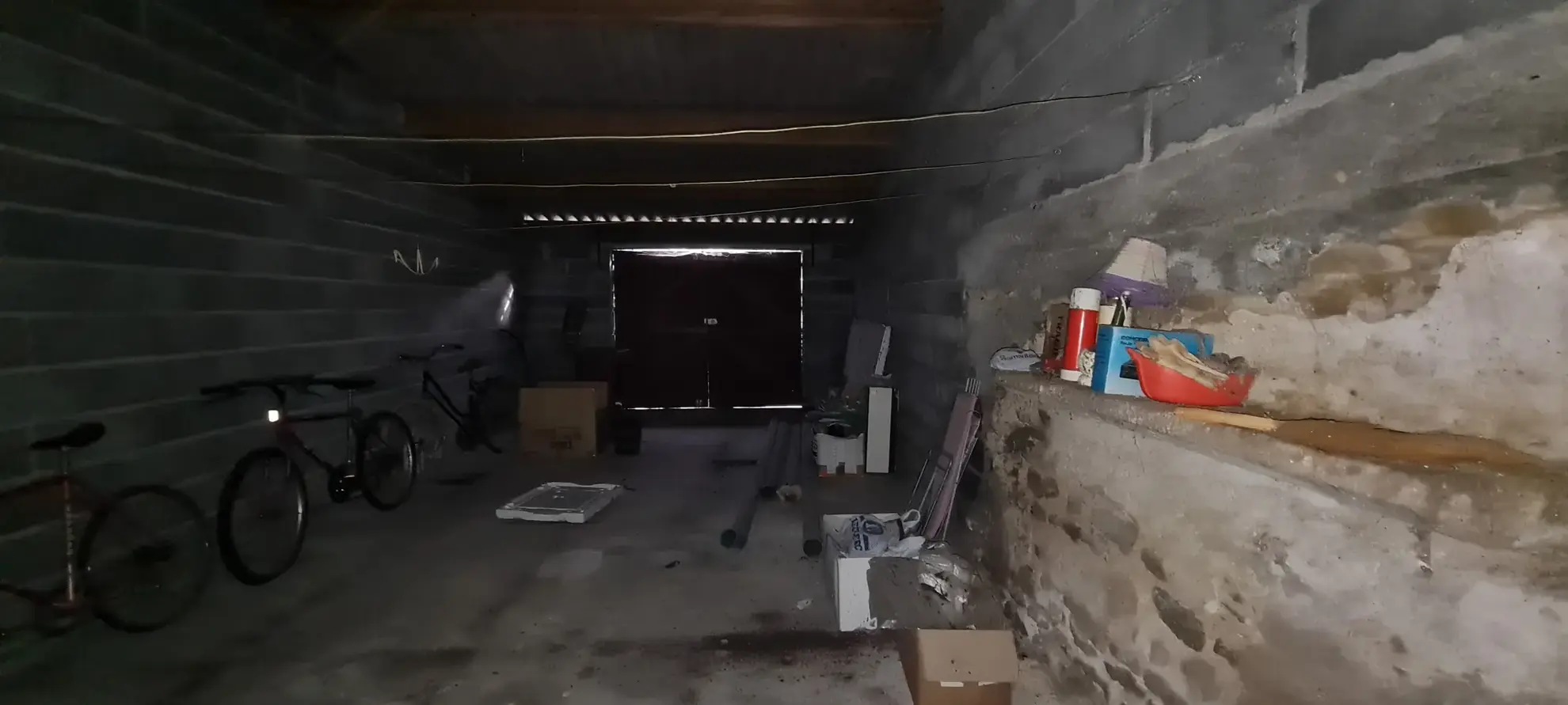 Maison à vendre à Brinon-sur-Beuvron en Bourgogne Nord avec garage et grenier 